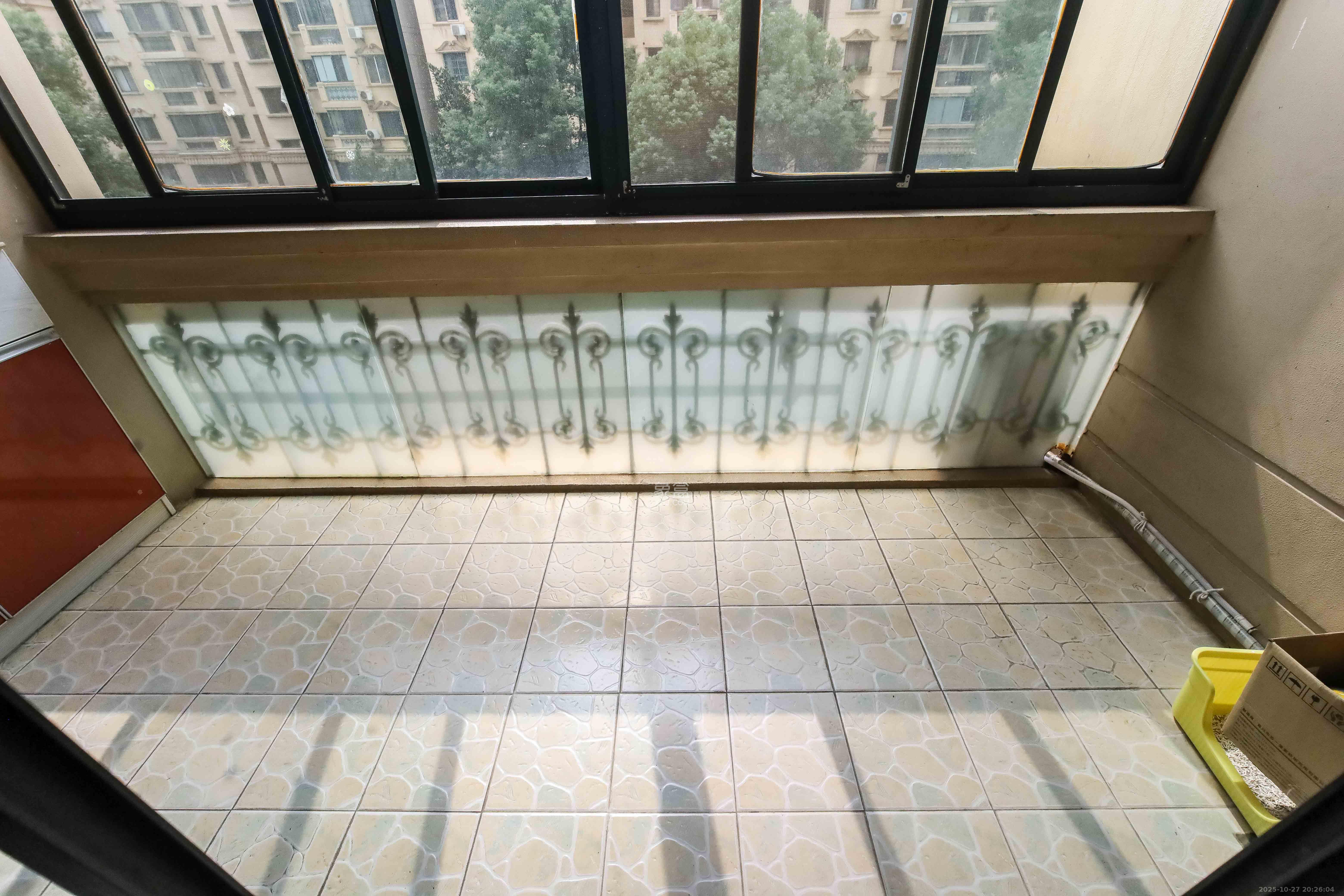 世嘉国际华城  3室2厅2卫    148.0万 世嘉国际华城  3室2厅2卫    148.0万阳台