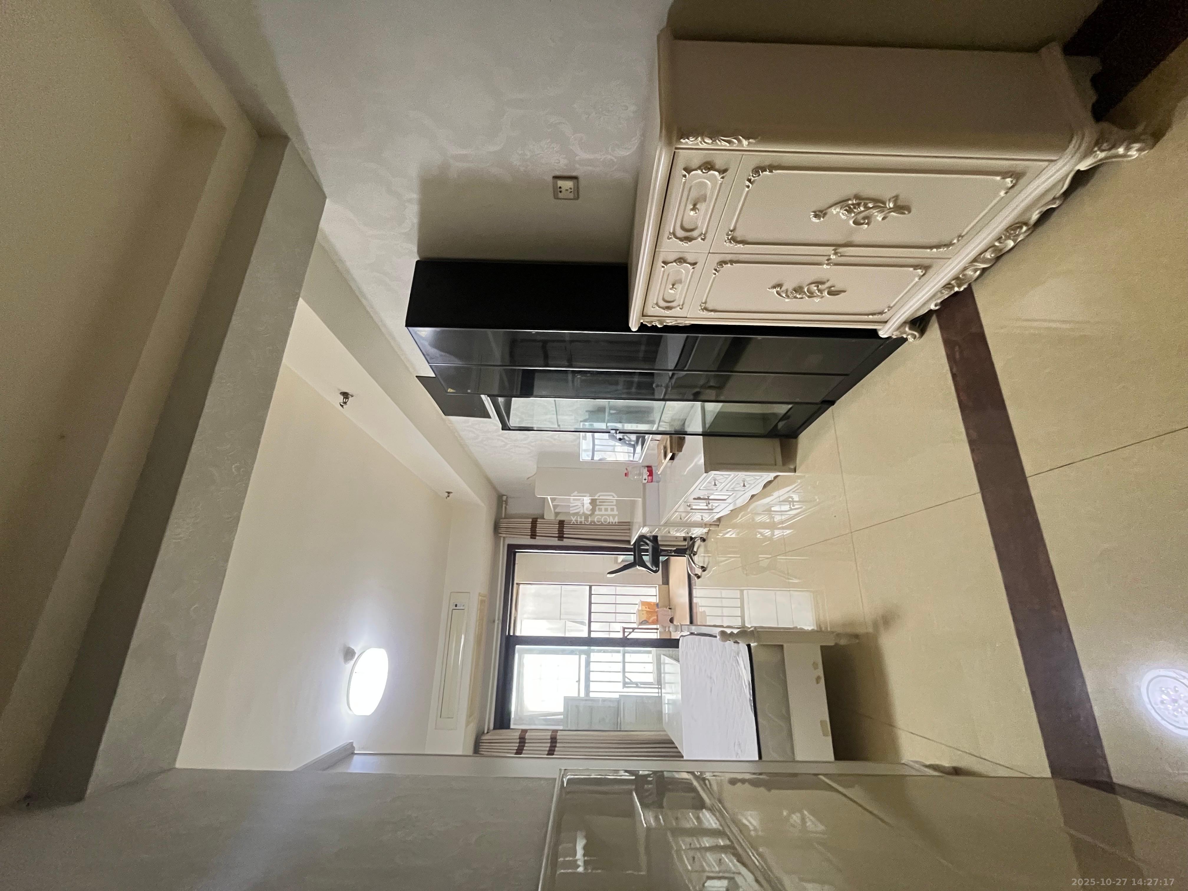 东塘瑞府  1室1厅1卫    1600.0元/月室内图