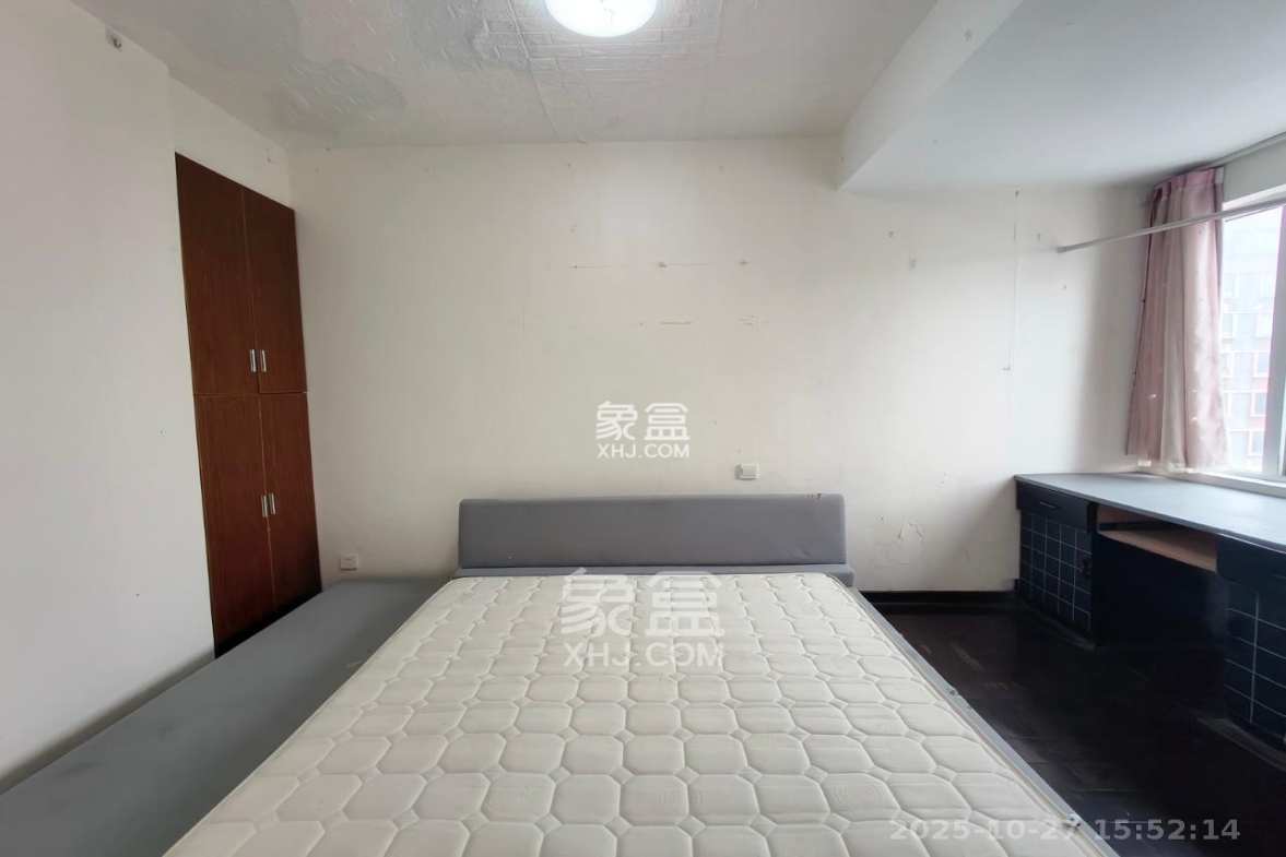 联美品格 1室2厅1卫 1700.0元/月 联美品格 1室2厅1卫 1700.0元/月室内图