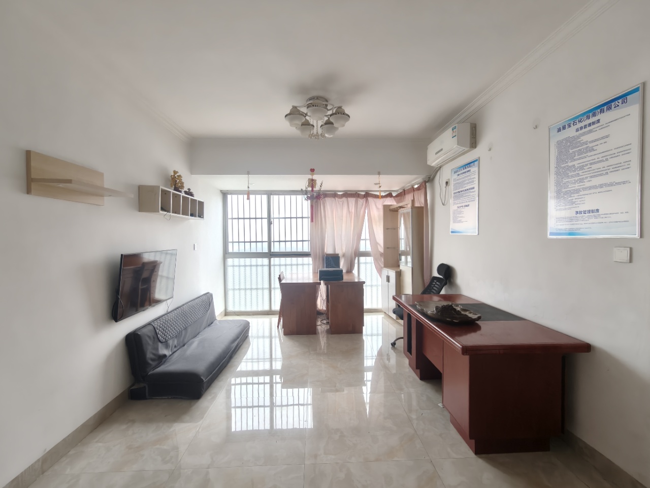 福秀小区  2室2厅1卫    1800.0元/月 福秀小区  2室2厅1卫    1800.0元/月室内图