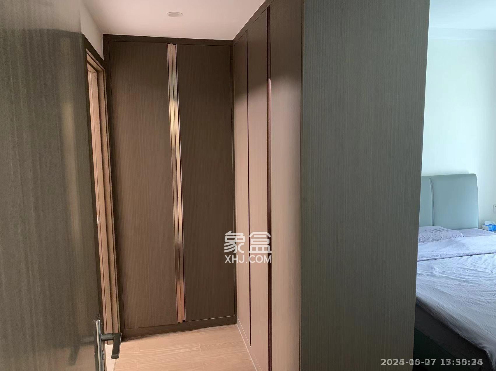 滨江府1913  4室2厅2卫    4000.0元/月 滨江府1913  4室2厅2卫    4000.0元/月室内图