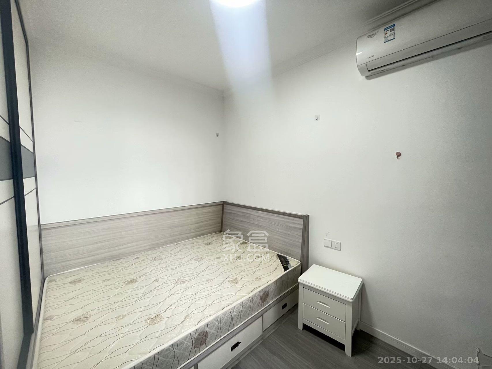 嘉雨东苑  2室1厅1卫    2800.0元/月室内图