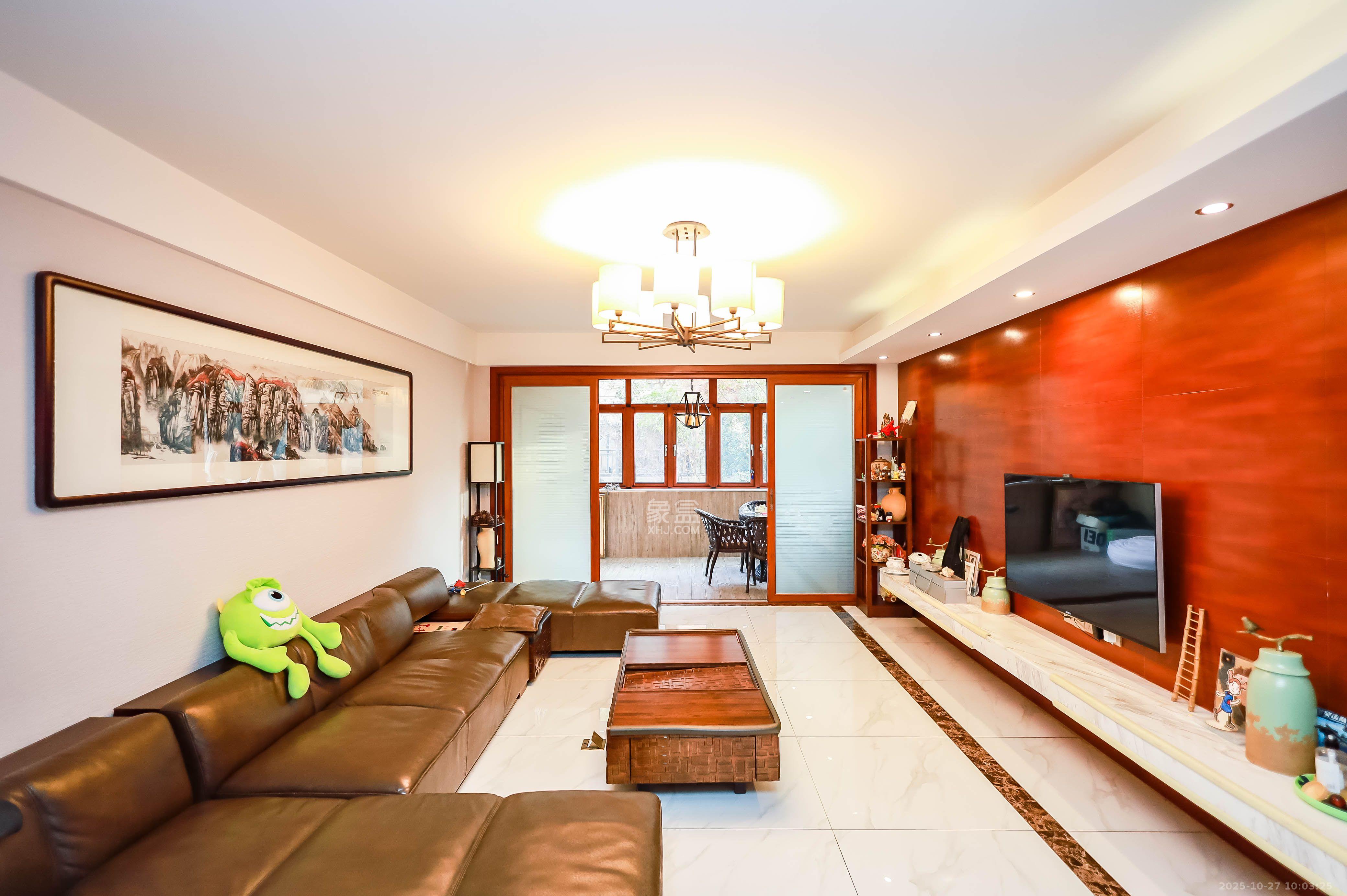 天麓尚层  3室2厅2卫    4500.0元/月