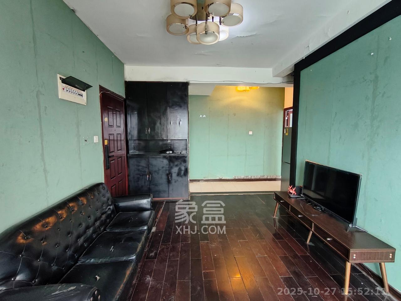 联美品格  1室2厅1卫    1700.0元/月室内图