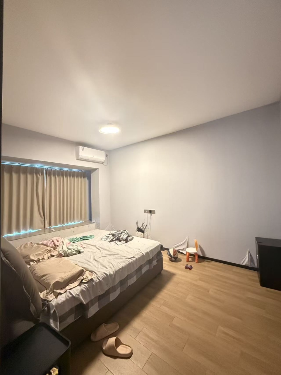 碧桂园中央半岛  3室2厅2卫    182.0万 碧桂园中央半岛  3室2厅2卫    182.0万客厅