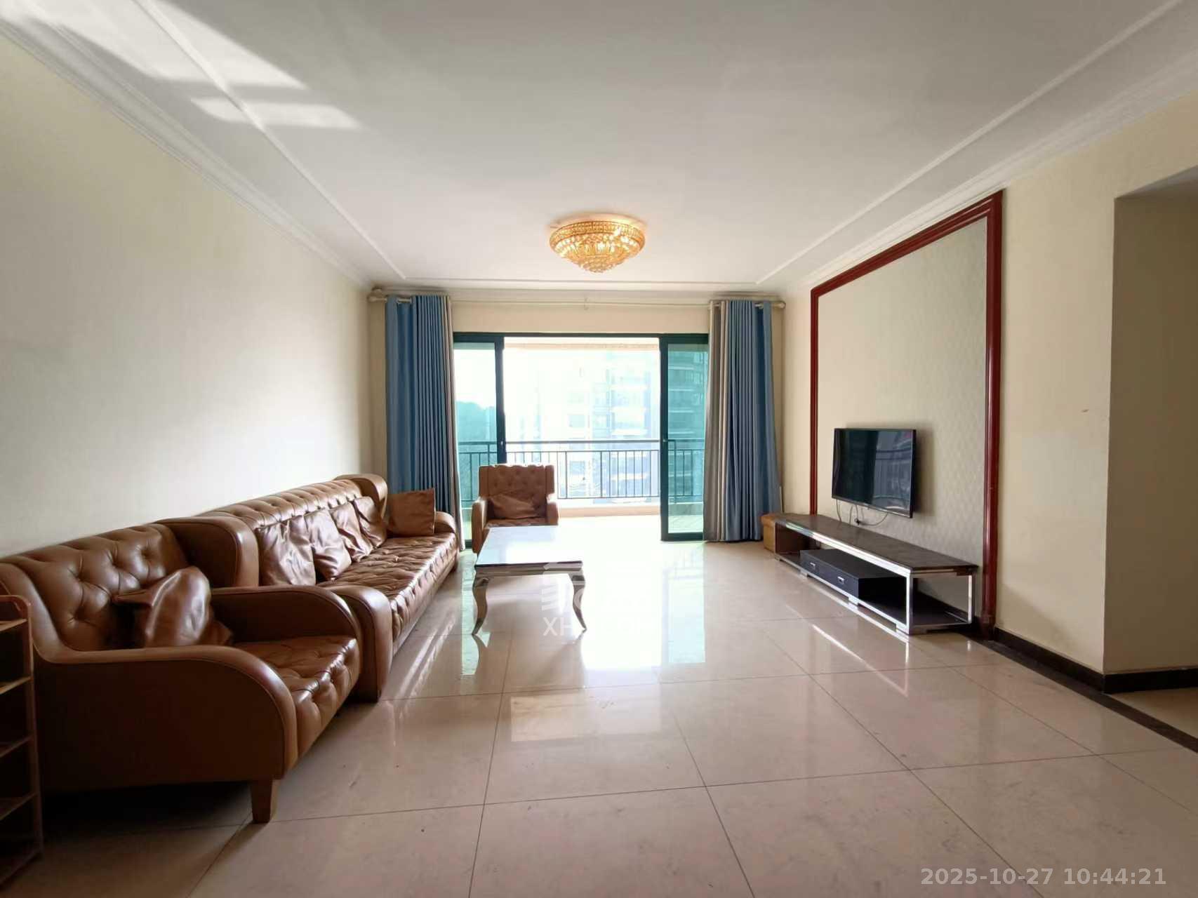 恒大城  4室2厅1卫    3000.0元/月室内图