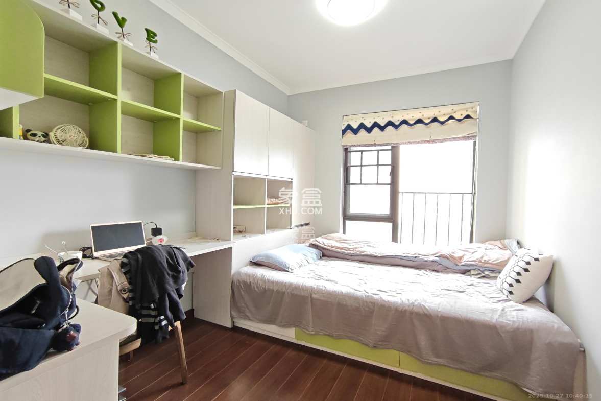 万科里金域国际  3室2厅2卫    3500.0元/月 万科里金域国际  3室2厅2卫    3500.0元/月室内图