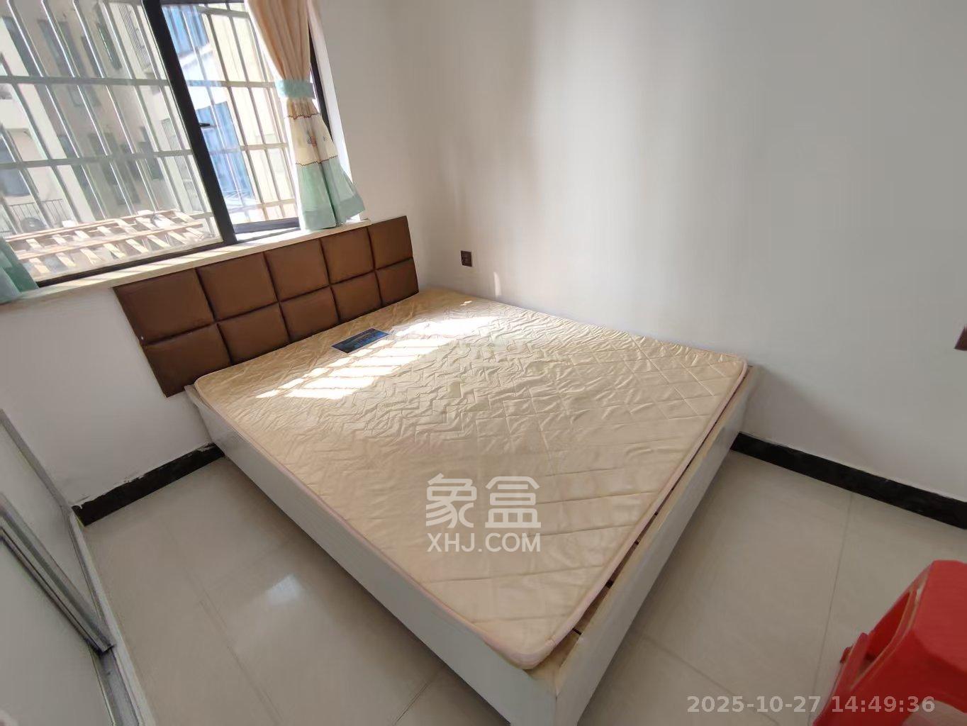 天元涉外景园C区 2室2厅1卫 2500.0元/月 天元涉外景园C区 2室2厅1卫 2500.0元/月室内图