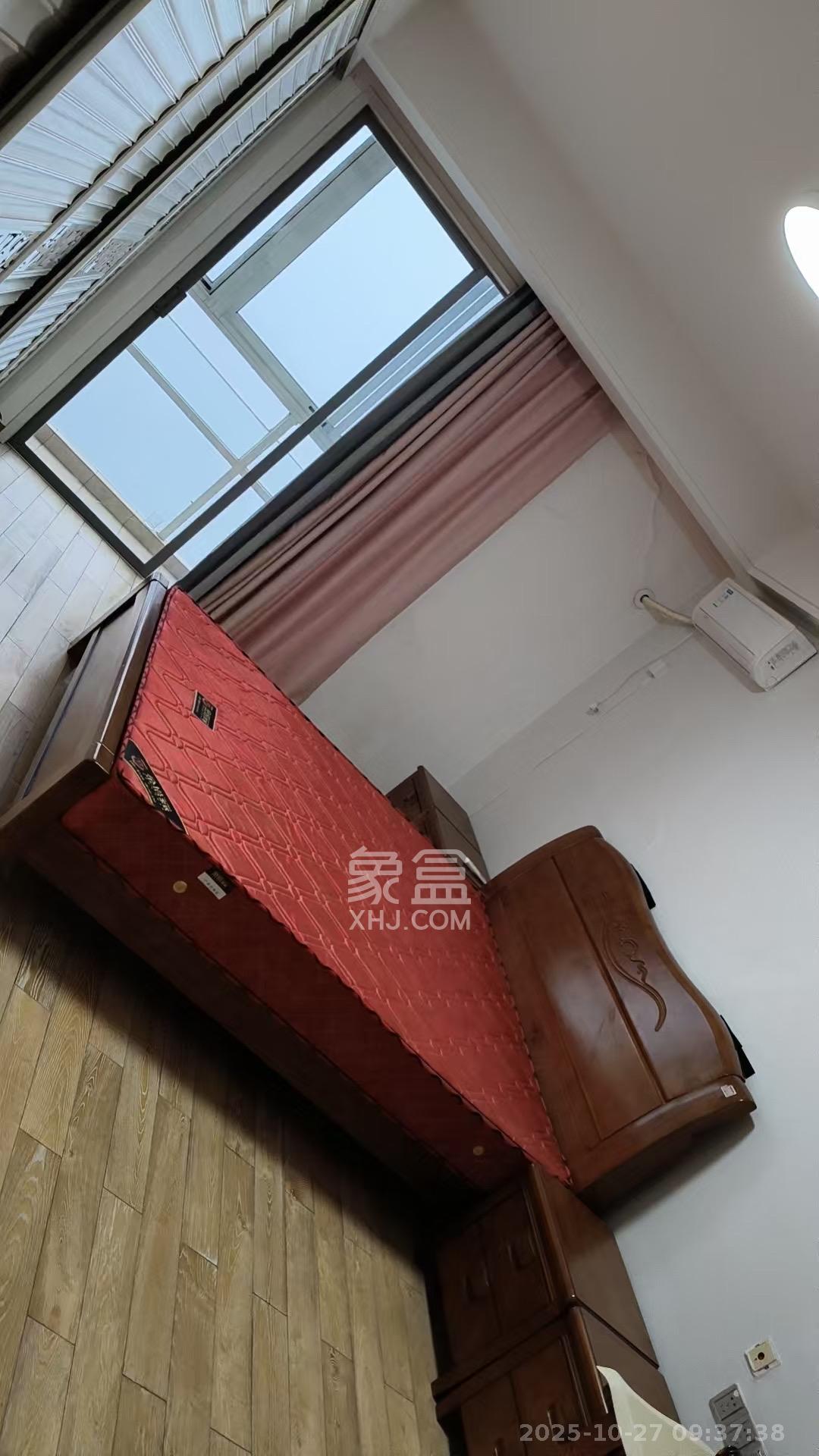 建鸿达华都（华都小户型及大华写字楼）  4室2厅2卫    5800.0元/月室内图