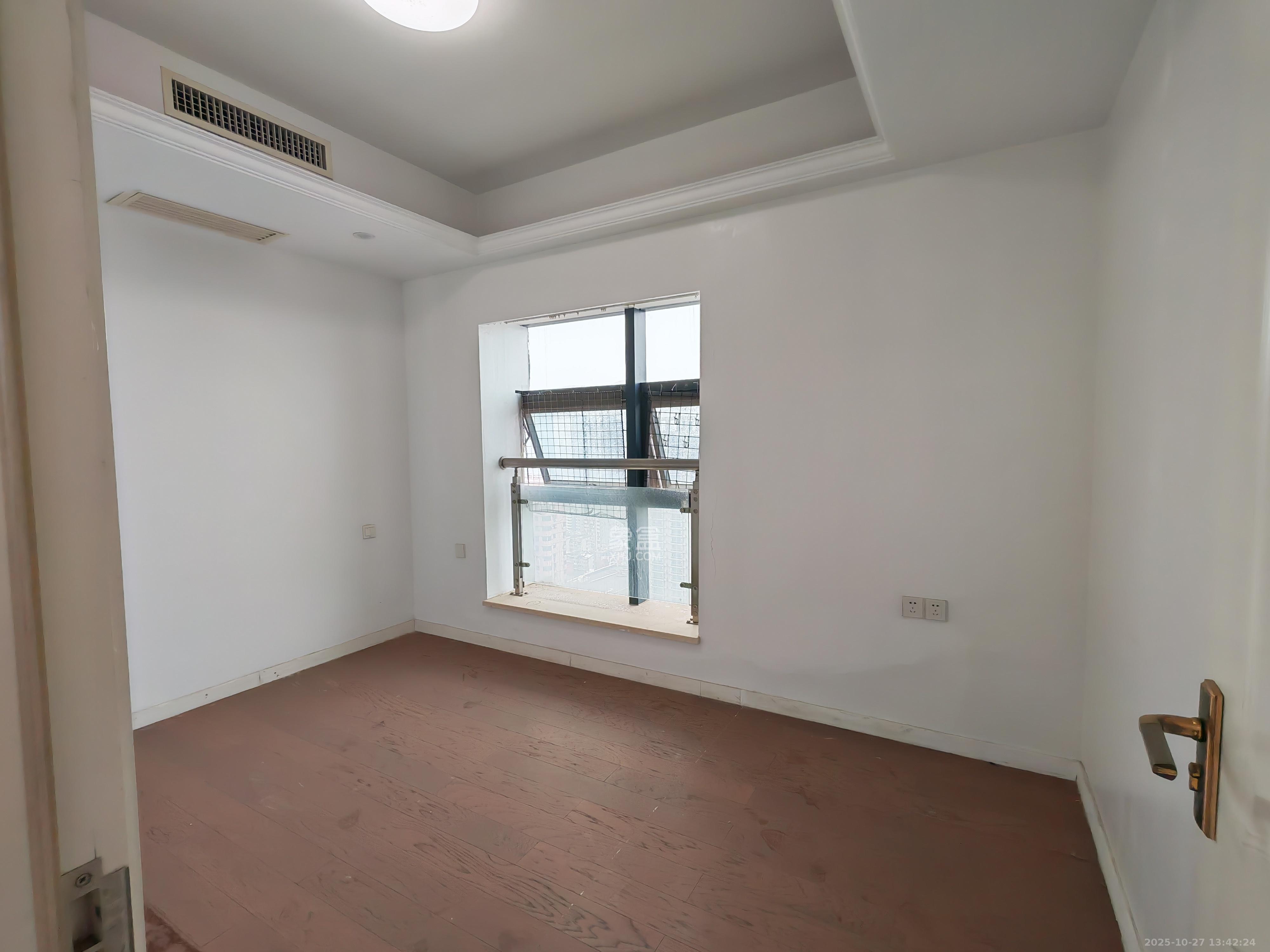 壹号公馆 2室1厅1卫 3500.0元/月 壹号公馆 2室1厅1卫 3500.0元/月室内图