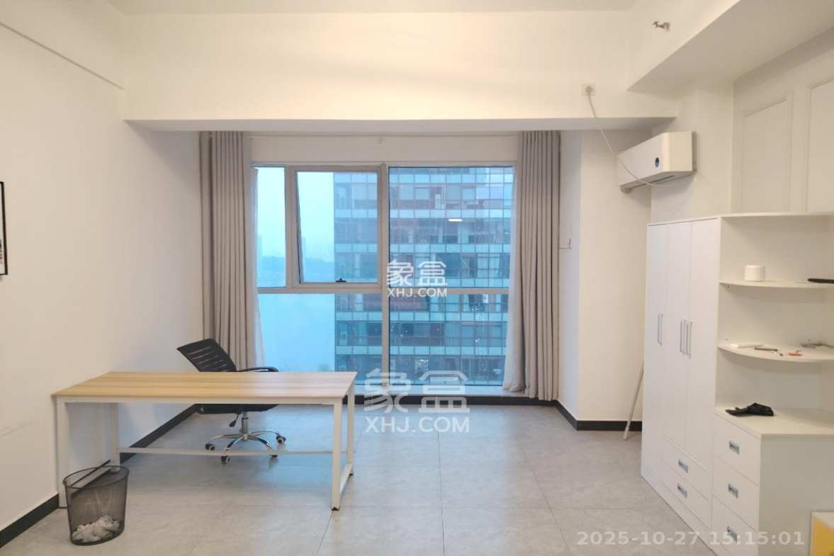 奥克斯滨仕花园(奥克斯洋湖广场/奥克斯中心) 1室0厅0卫 1600.0元/月 奥克斯滨仕花园(奥克斯洋湖广场/奥克斯中心) 1室0厅0卫 1600.0元/月室内图