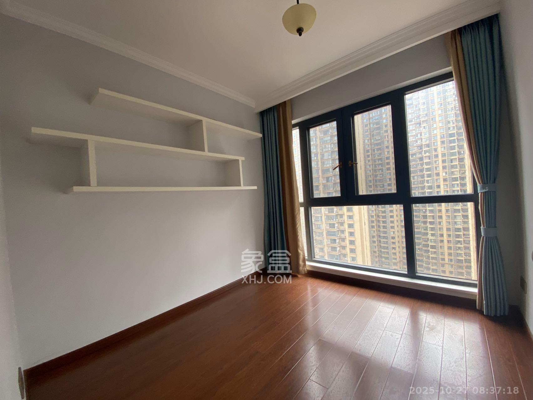 中建嘉和城  4室2厅2卫    2900.0元/月 中建嘉和城  4室2厅2卫    2900.0元/月室内图