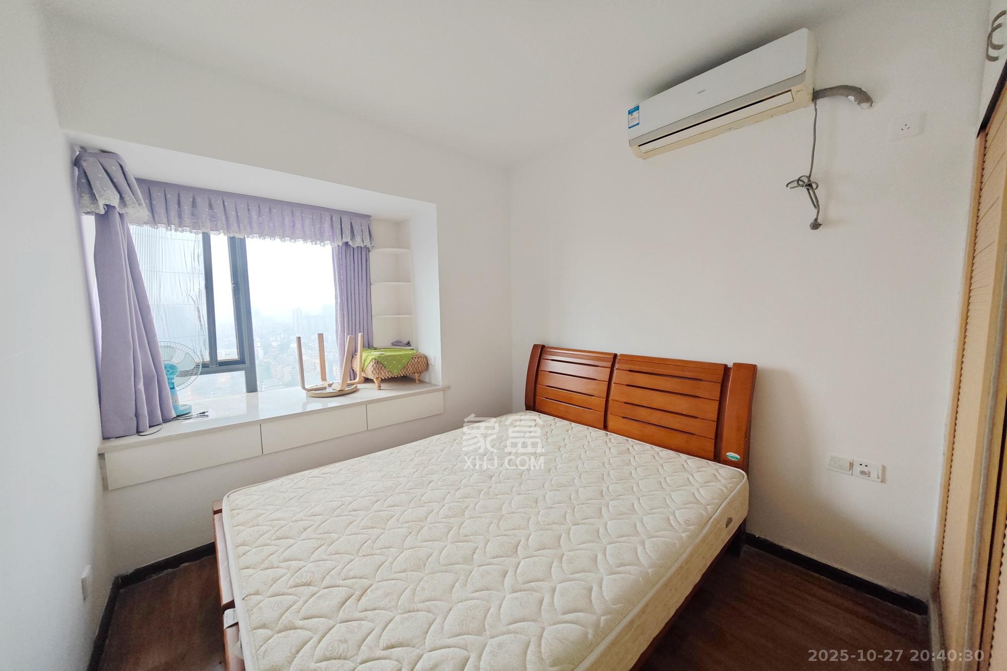 都市兰亭  3室2厅1卫    67.0万 都市兰亭  3室2厅1卫    67.0万卧室