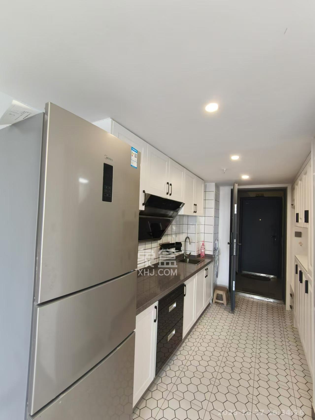 芙蓉万国城MOMA(卓越汇富苑) 1室1厅1卫 2400.0元/月 芙蓉万国城MOMA(卓越汇富苑) 1室1厅1卫 2400.0元/月室内图