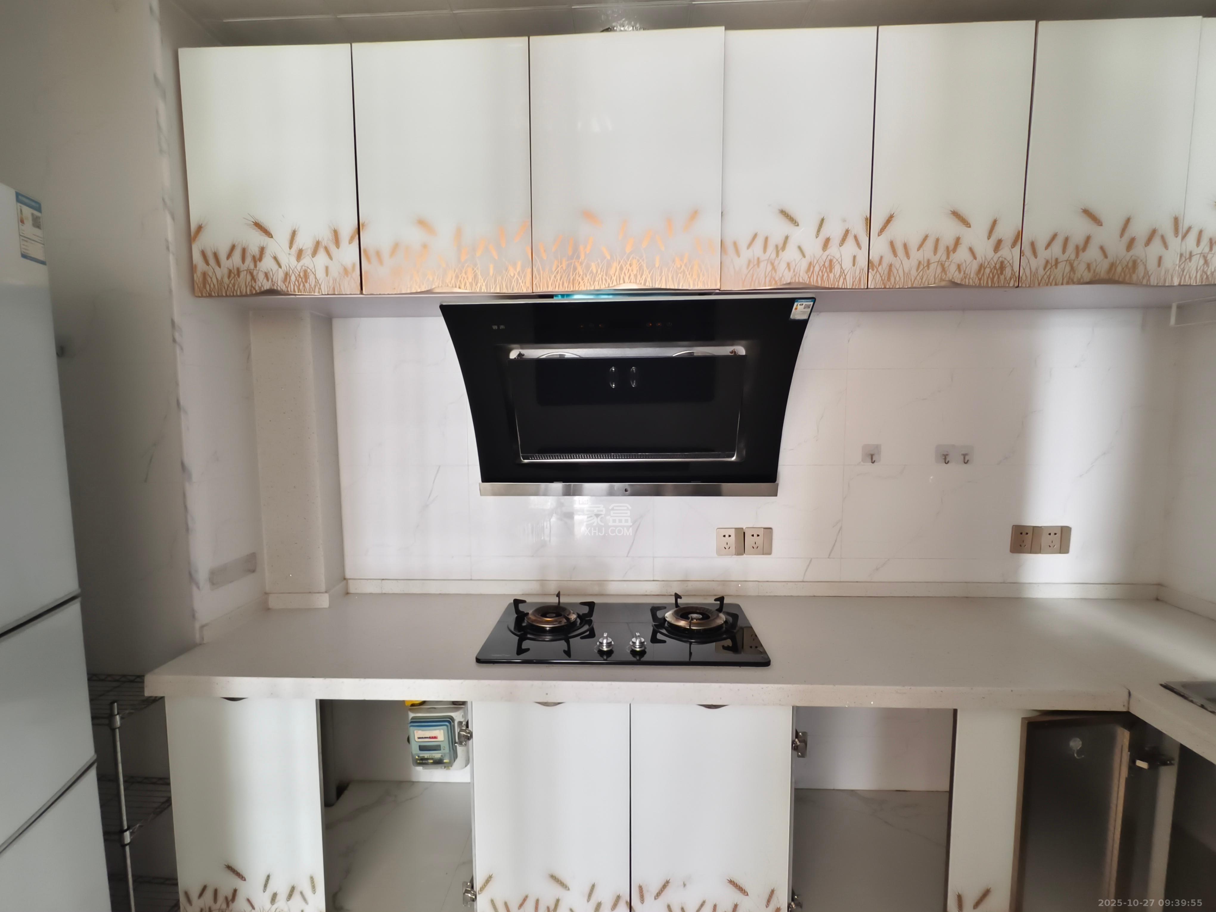 嘉宇盛世华章  3室2厅1卫    2200.0元/月 嘉宇盛世华章  3室2厅1卫    2200.0元/月室内图