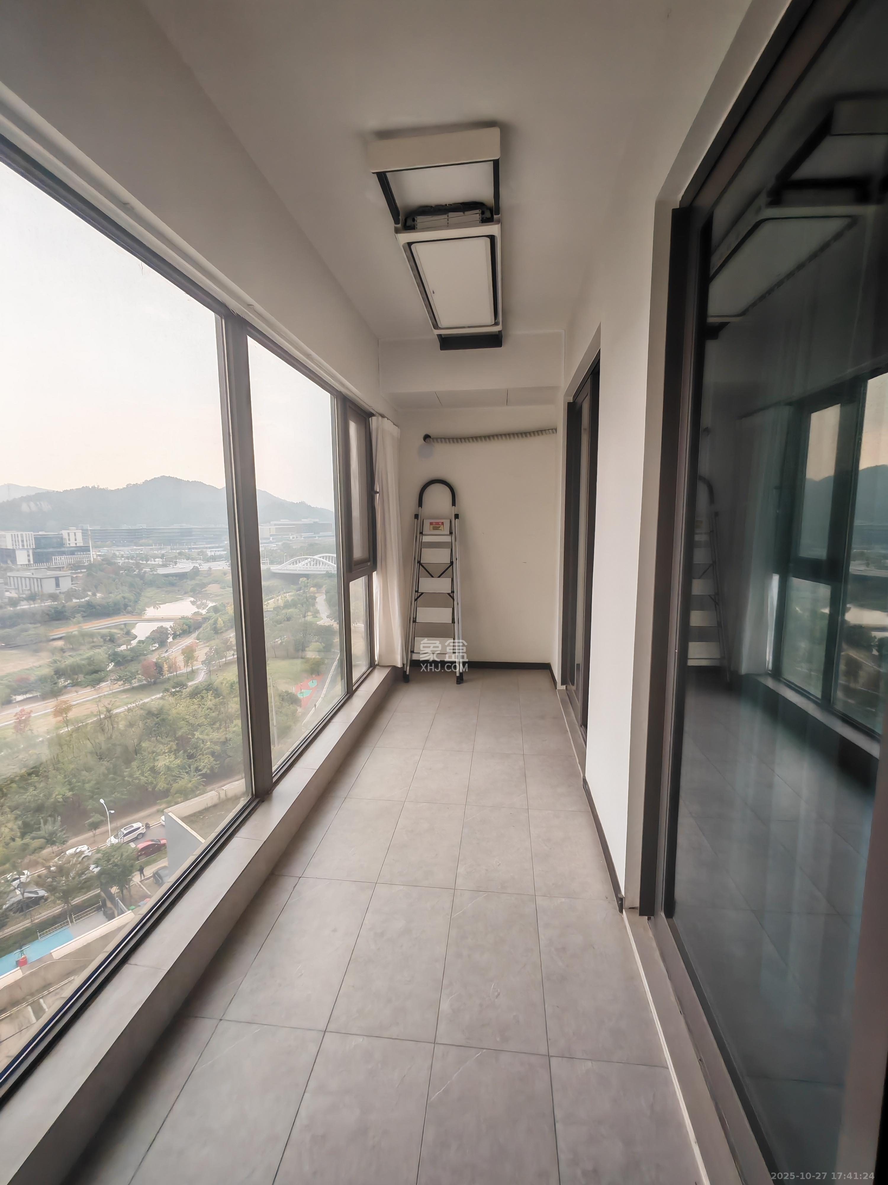 时代梅溪领峰 4室2厅2卫 3800.0元/月 时代梅溪领峰 4室2厅2卫 3800.0元/月室内图