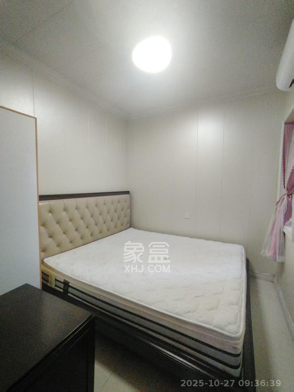 荣盛花语城  3室2厅1卫    1800.0元/月 荣盛花语城  3室2厅1卫    1800.0元/月室内图