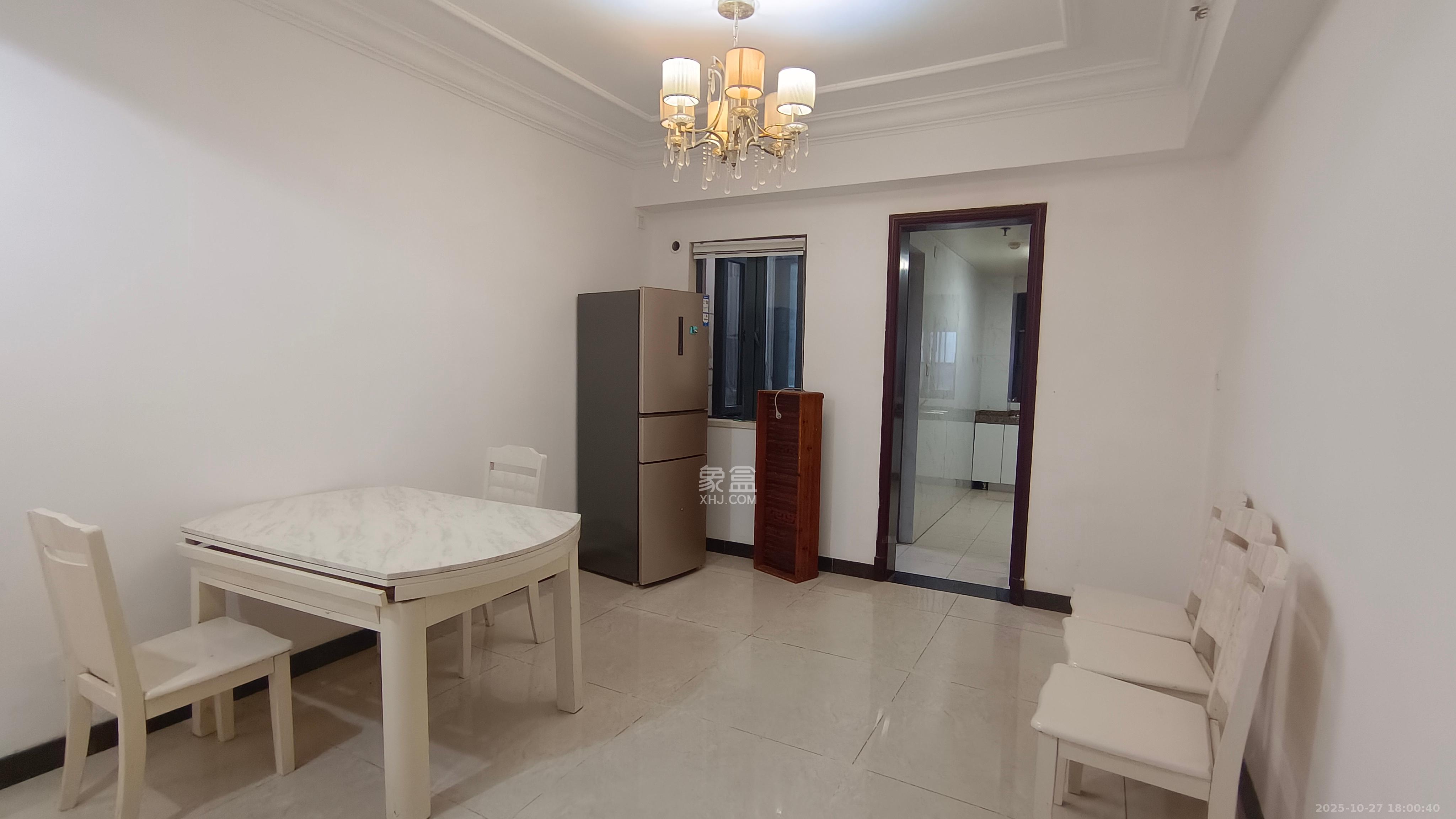 恒大御景半岛锦绣苑  3室2厅2卫    3200.0元/月 恒大御景半岛锦绣苑  3室2厅2卫    3200.0元/月室内图