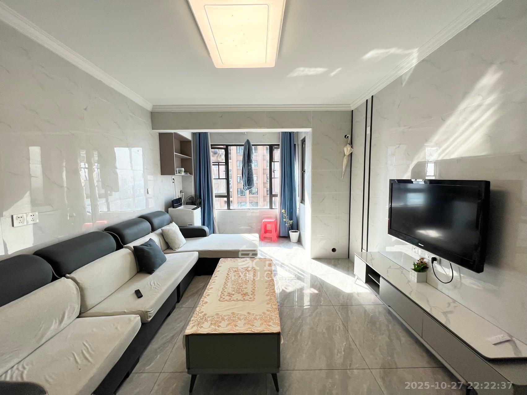 东合新苑  2室2厅1卫    2100.0元/月