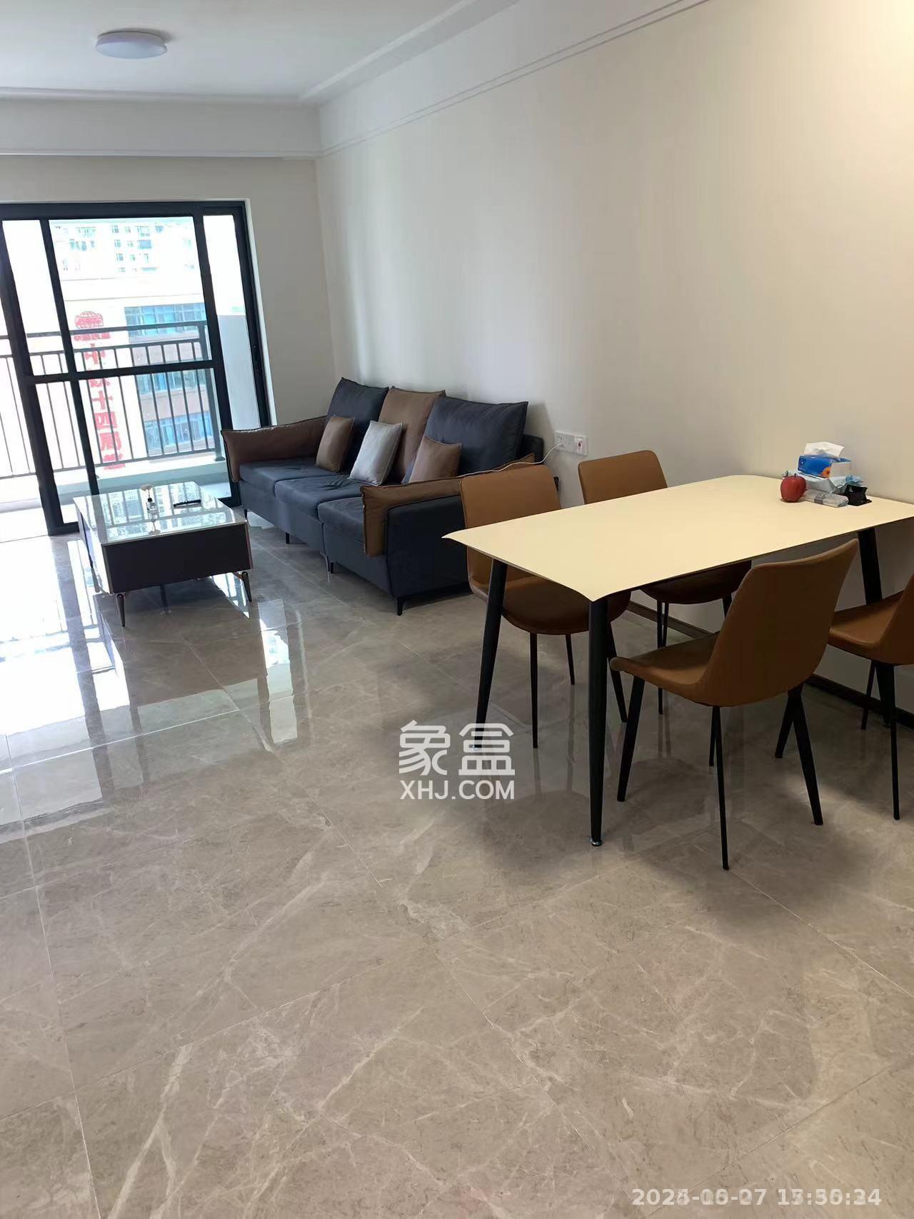 滨江府1913  4室2厅2卫    4000.0元/月 滨江府1913  4室2厅2卫    4000.0元/月室内图