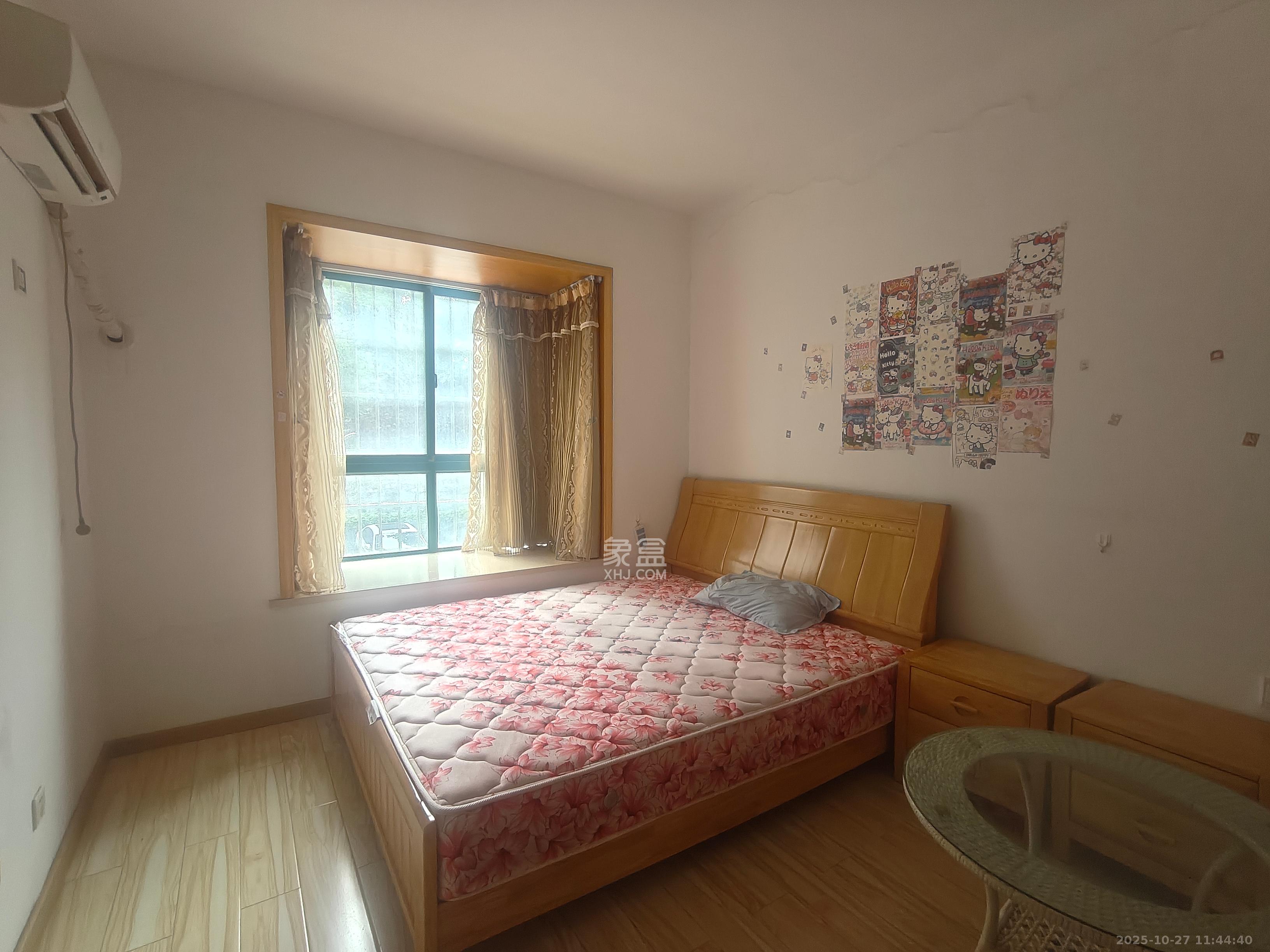 百合湖滨花园  2室2厅1卫    1400.0元/月 百合湖滨花园  2室2厅1卫    1400.0元/月室内图