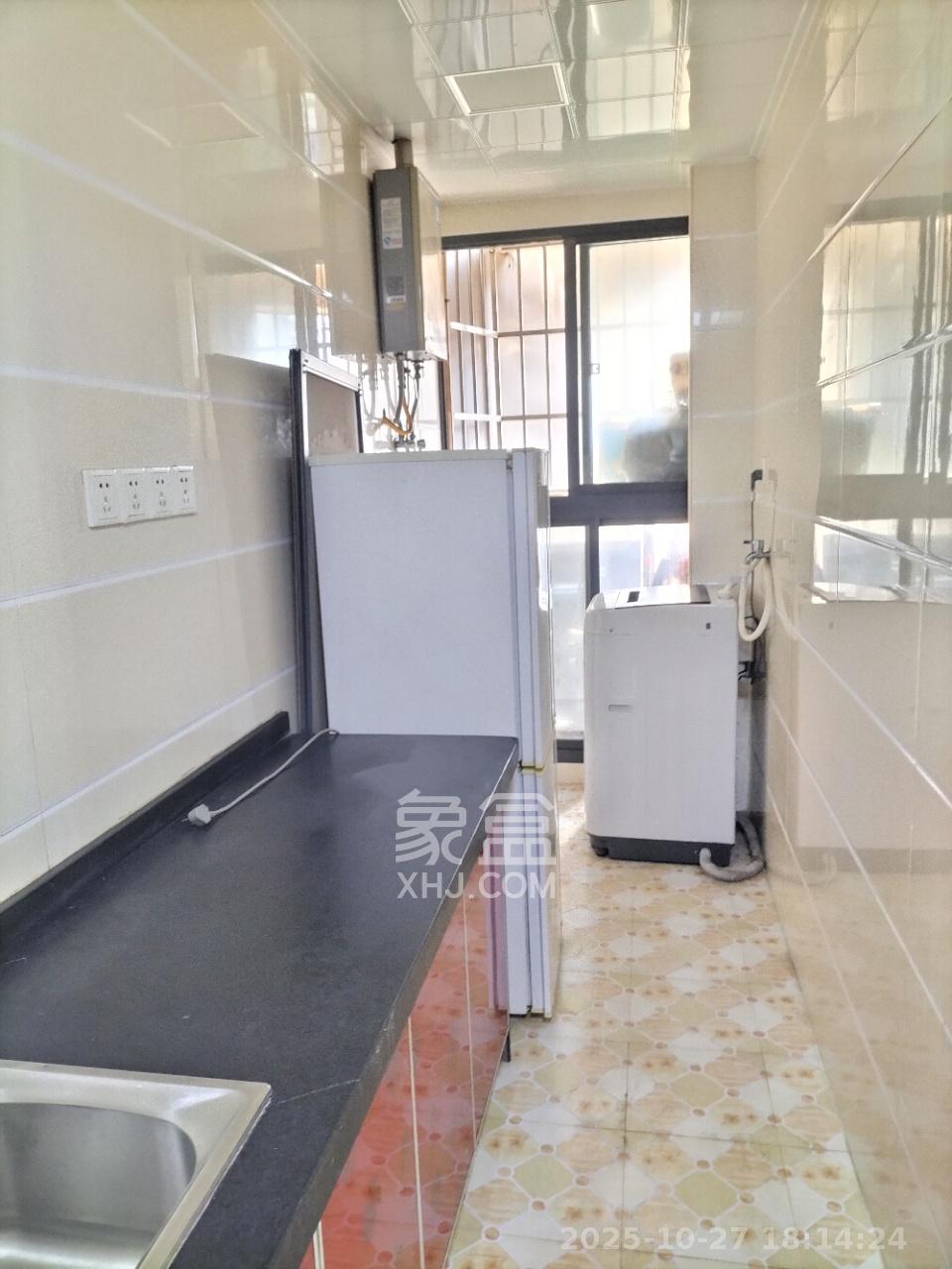 家兴苑  2室2厅1卫    1900.0元/月 家兴苑  2室2厅1卫    1900.0元/月室内图