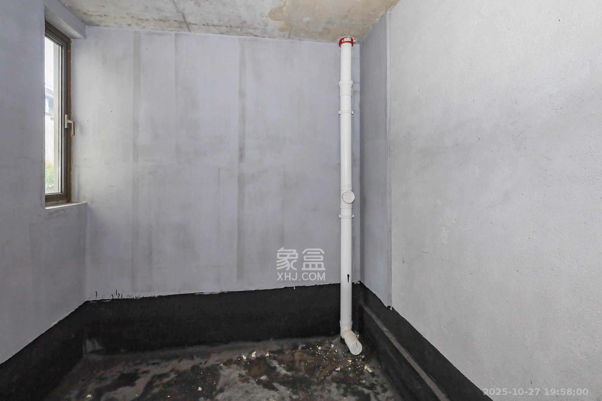 正荣滨江紫阙台  4室2厅2卫    348.0万 正荣滨江紫阙台  4室2厅2卫    348.0万卫生间