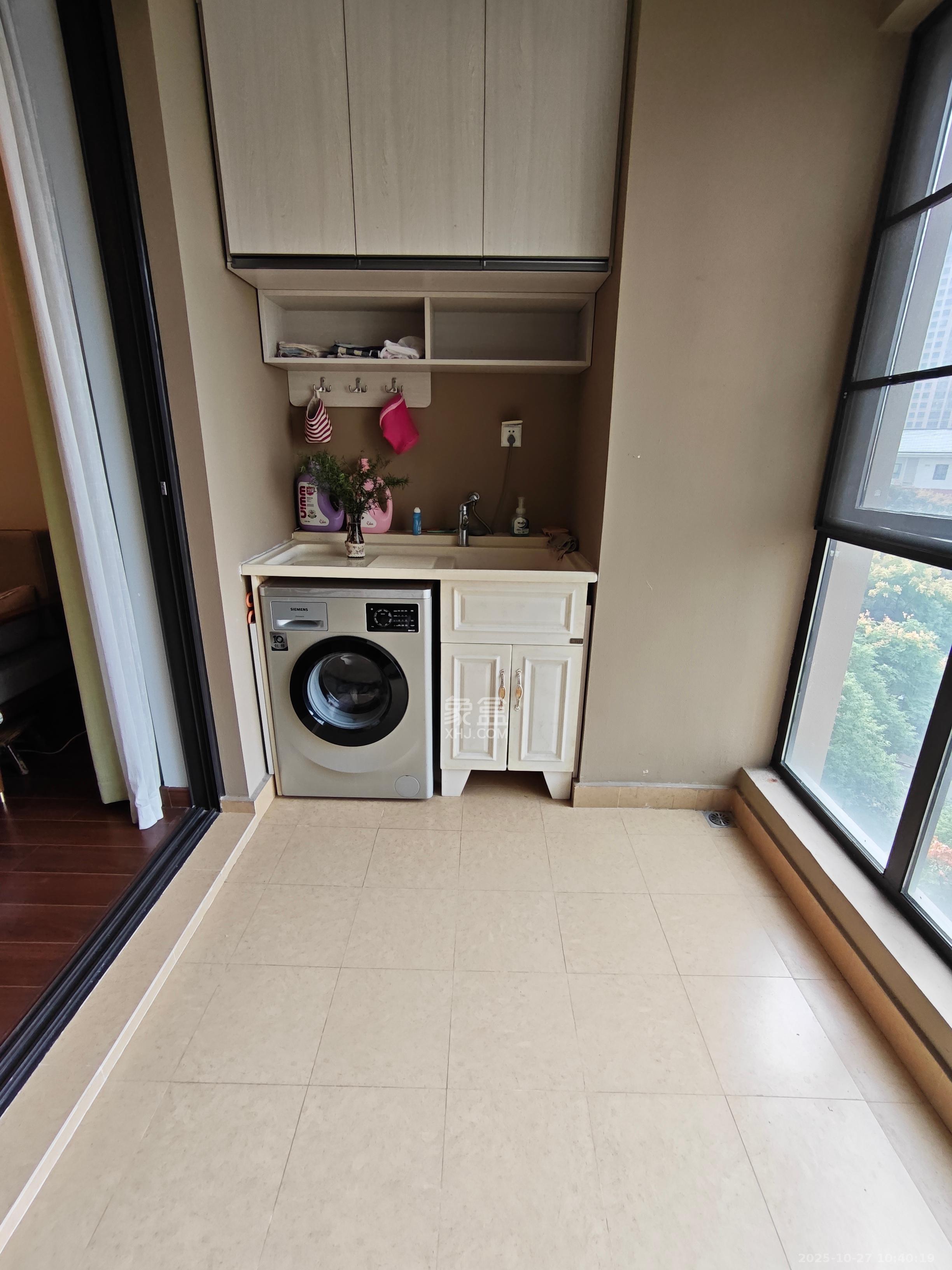 万科里金域国际  3室2厅2卫    3500.0元/月室内图