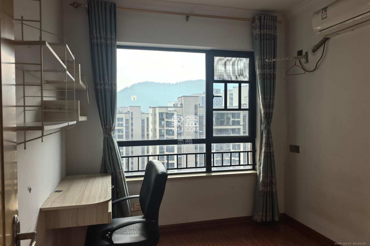 中海梅溪湖壹号  3室2厅1卫    2300.0元/月 中海梅溪湖壹号  3室2厅1卫    2300.0元/月室内图