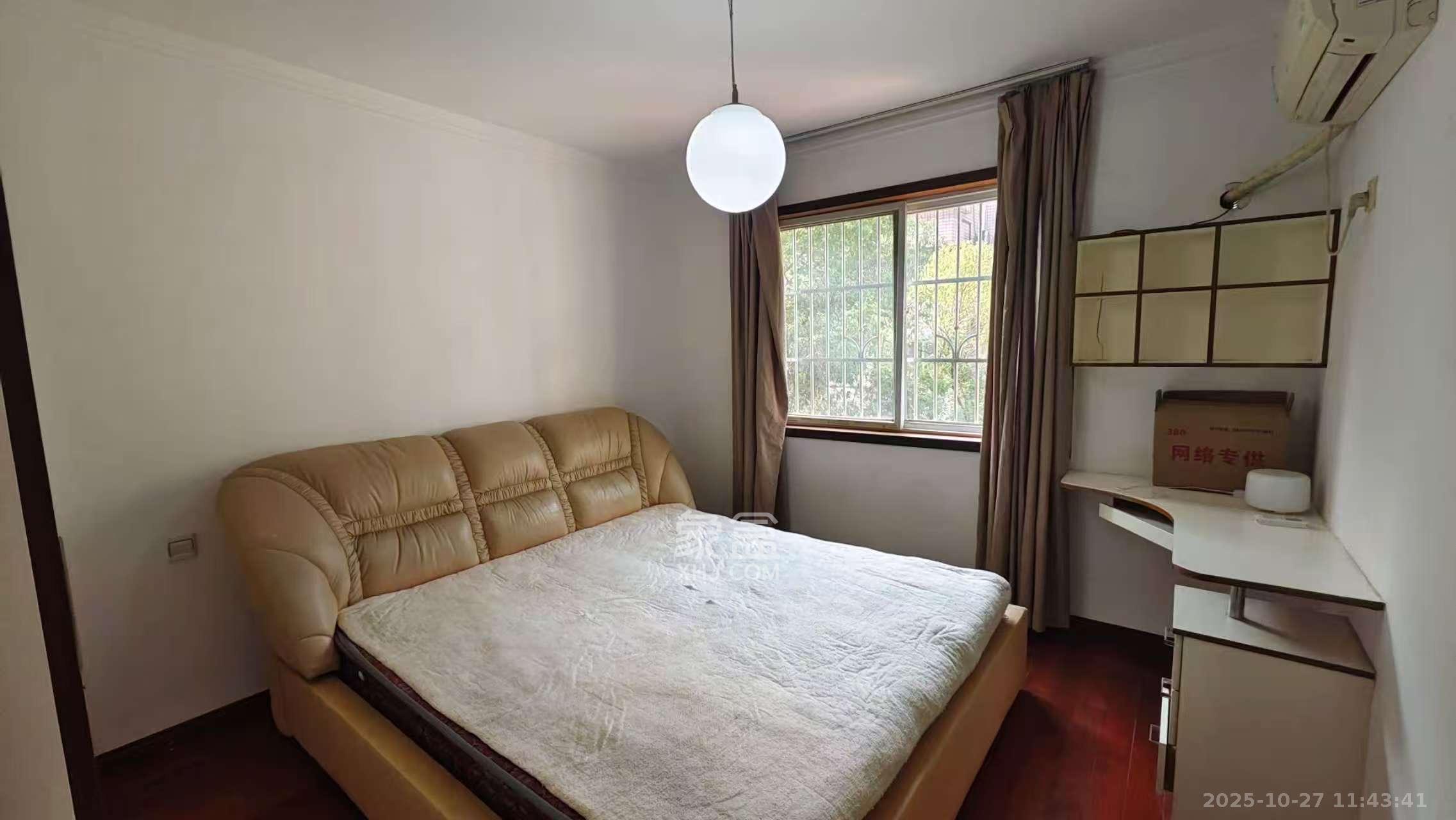 德馨园  3室2厅1卫    1600.0元/月 德馨园  3室2厅1卫    1600.0元/月室内图