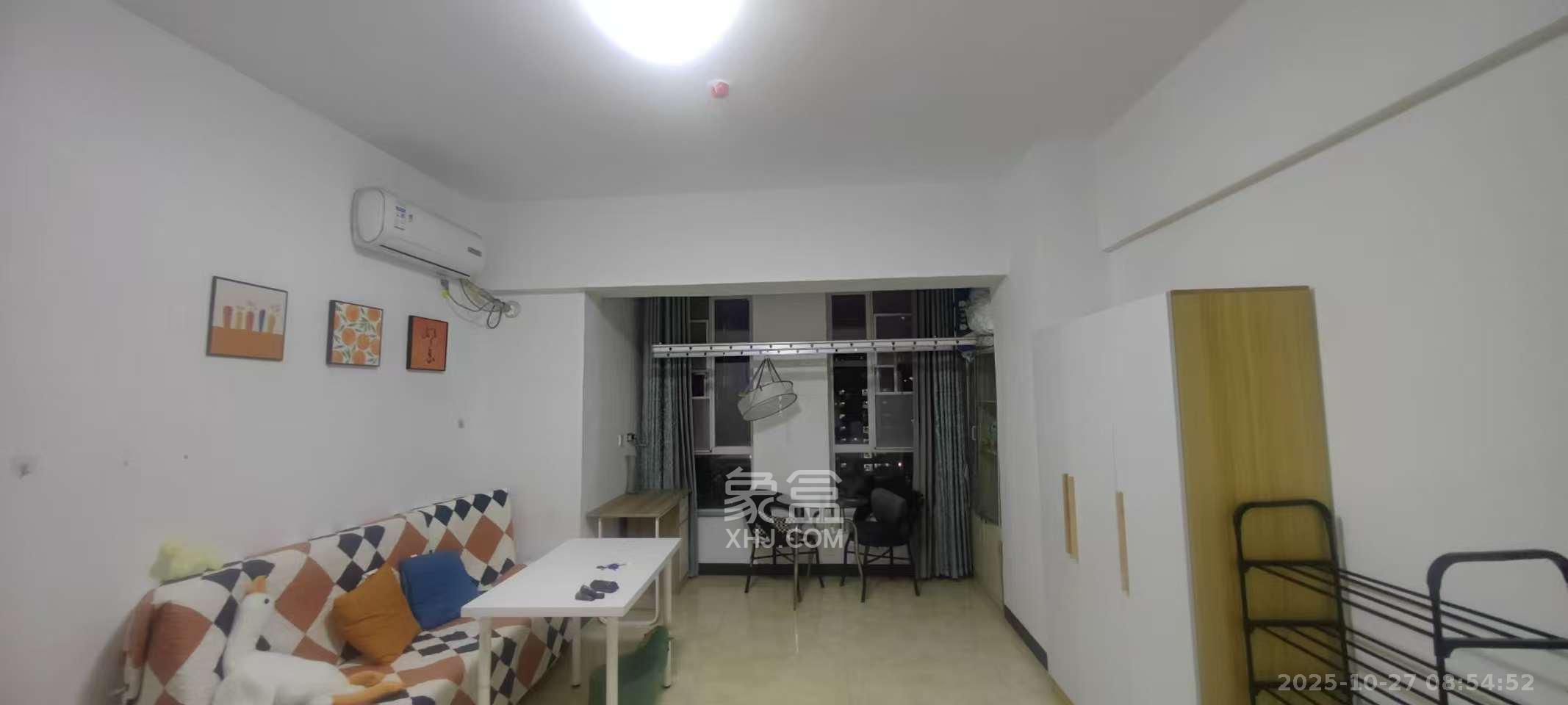 MOMA当代广场  1室1厅1卫    1100.0元/月 MOMA当代广场  1室1厅1卫    1100.0元/月室内图