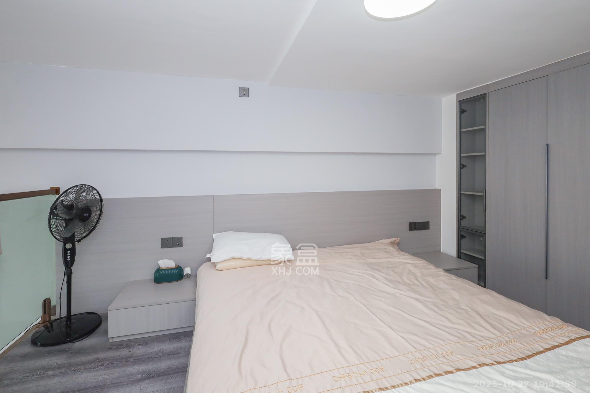 启迪协信中心 1室0厅0卫 38.0万 启迪协信中心 1室0厅0卫 38.0万卧室