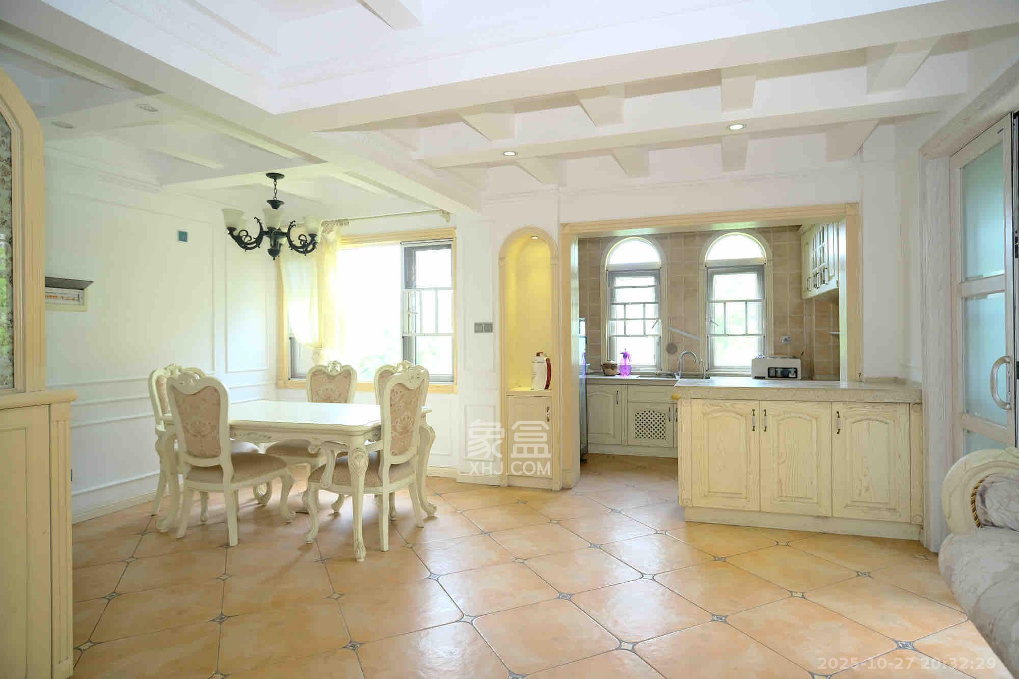 郡原居里  4室2厅2卫    3200.0元/月 郡原居里  4室2厅2卫    3200.0元/月室内图