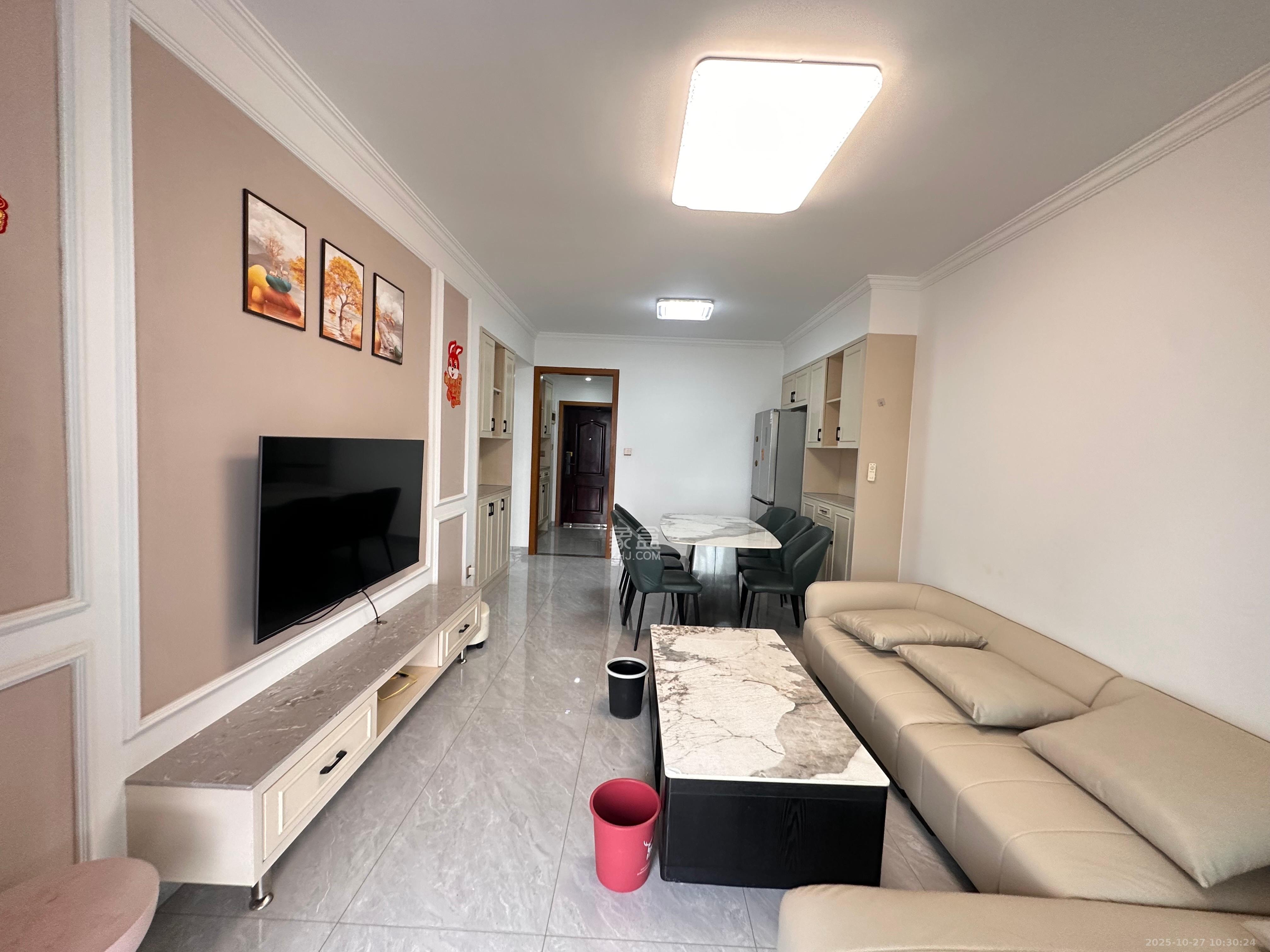 嘉雨兴园  2室1厅1卫    3000.0元/月室内图1