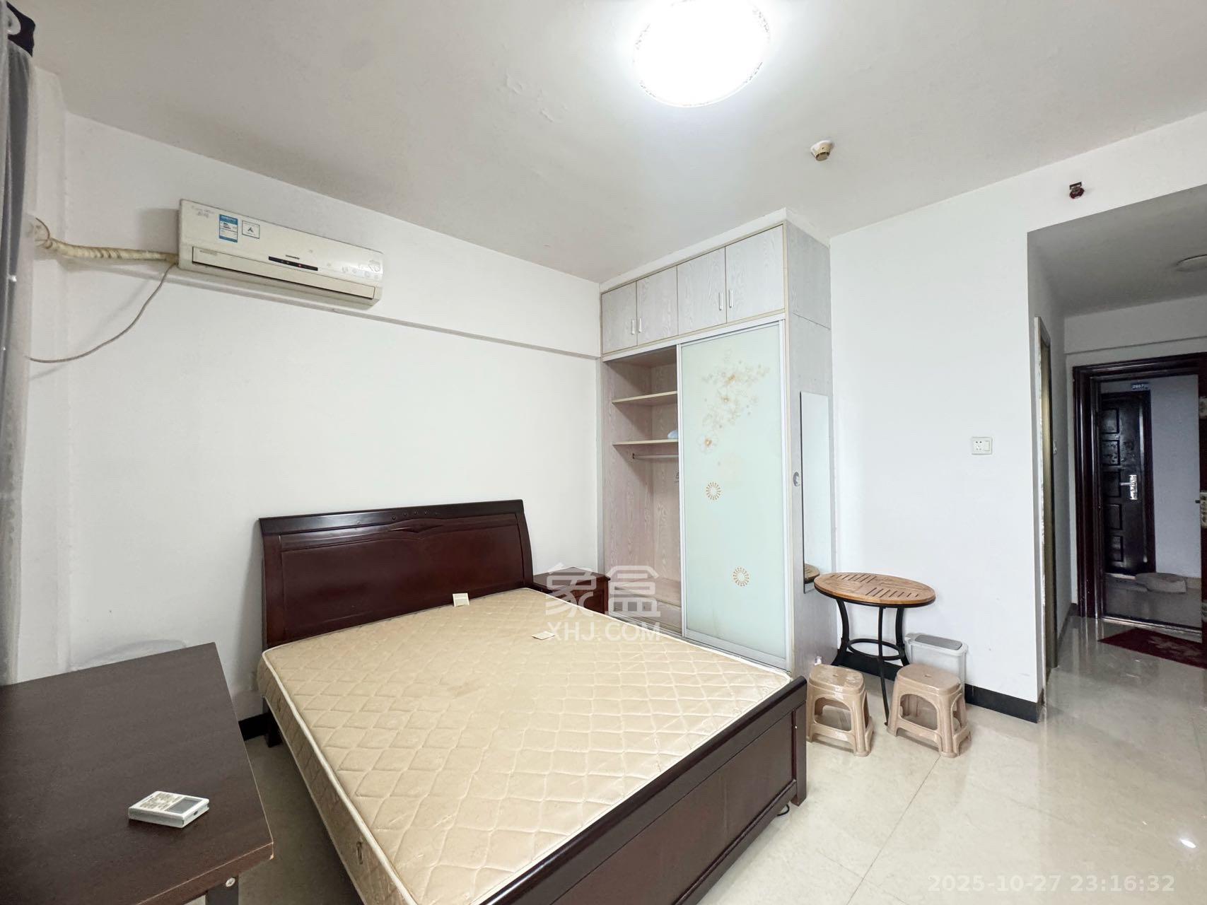 观湖公寓 1室1厅1卫 1500.0元/月 观湖公寓 1室1厅1卫 1500.0元/月室内图