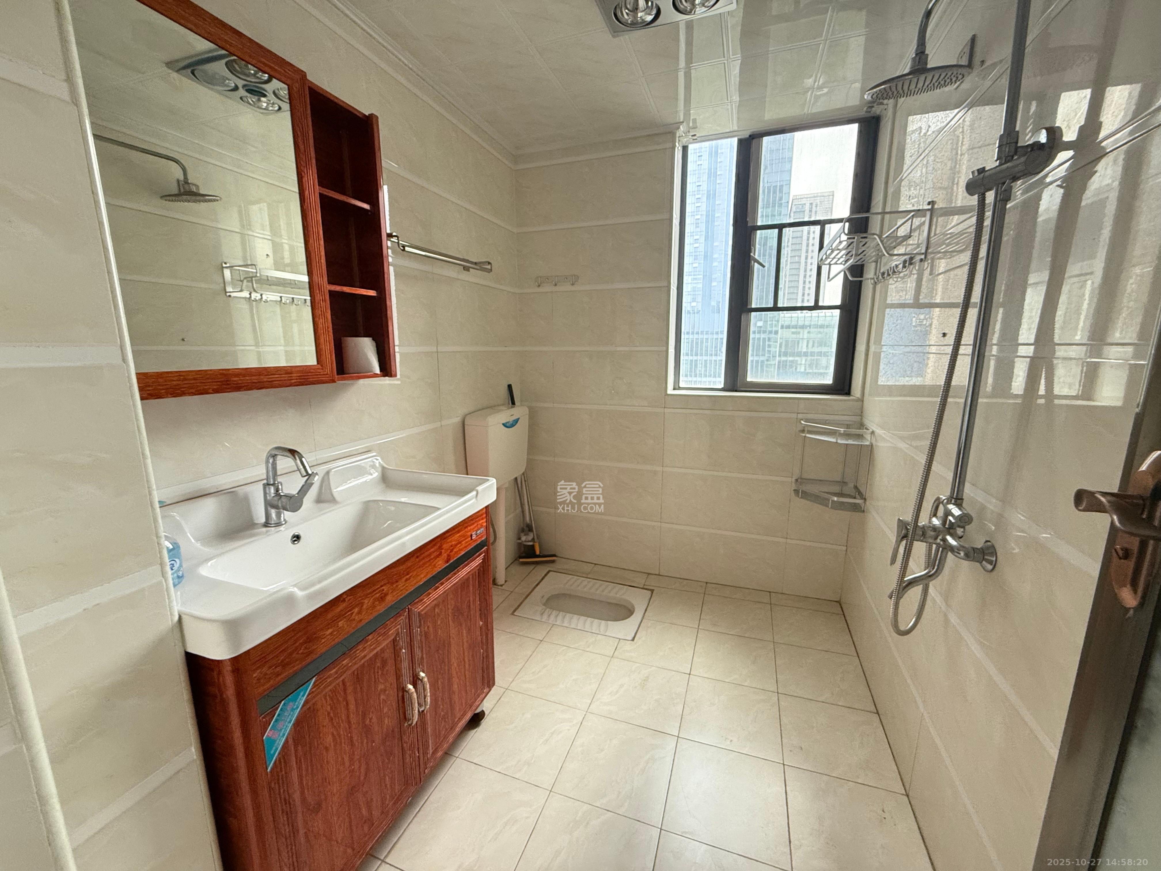 恒基凯旋门一二期 4室2厅2卫 2600.0元/月 恒基凯旋门一二期 4室2厅2卫 2600.0元/月室内图