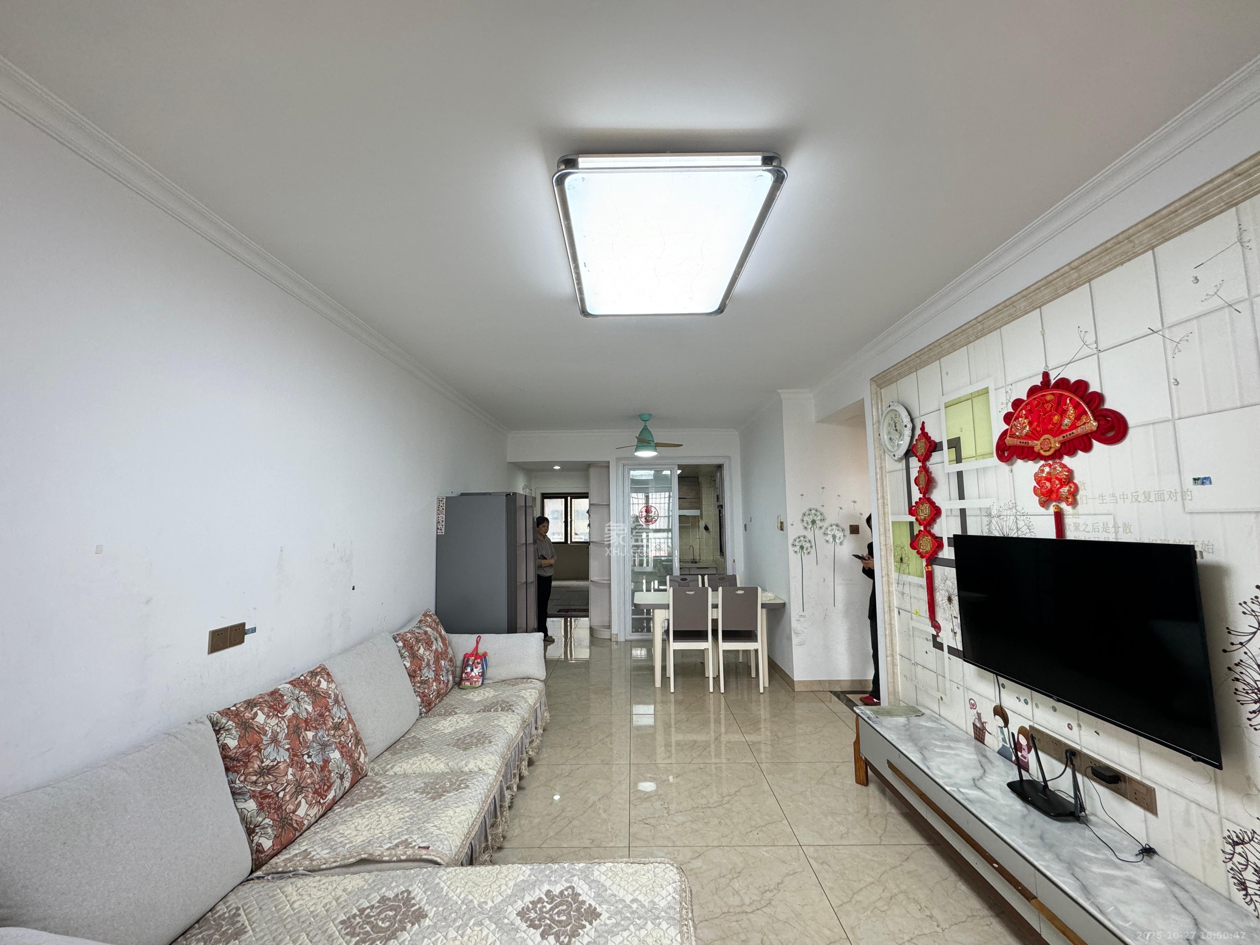 华润置地广场二期 2室2厅1卫 1850.0元/月 华润置地广场二期 2室2厅1卫 1850.0元/月室内图