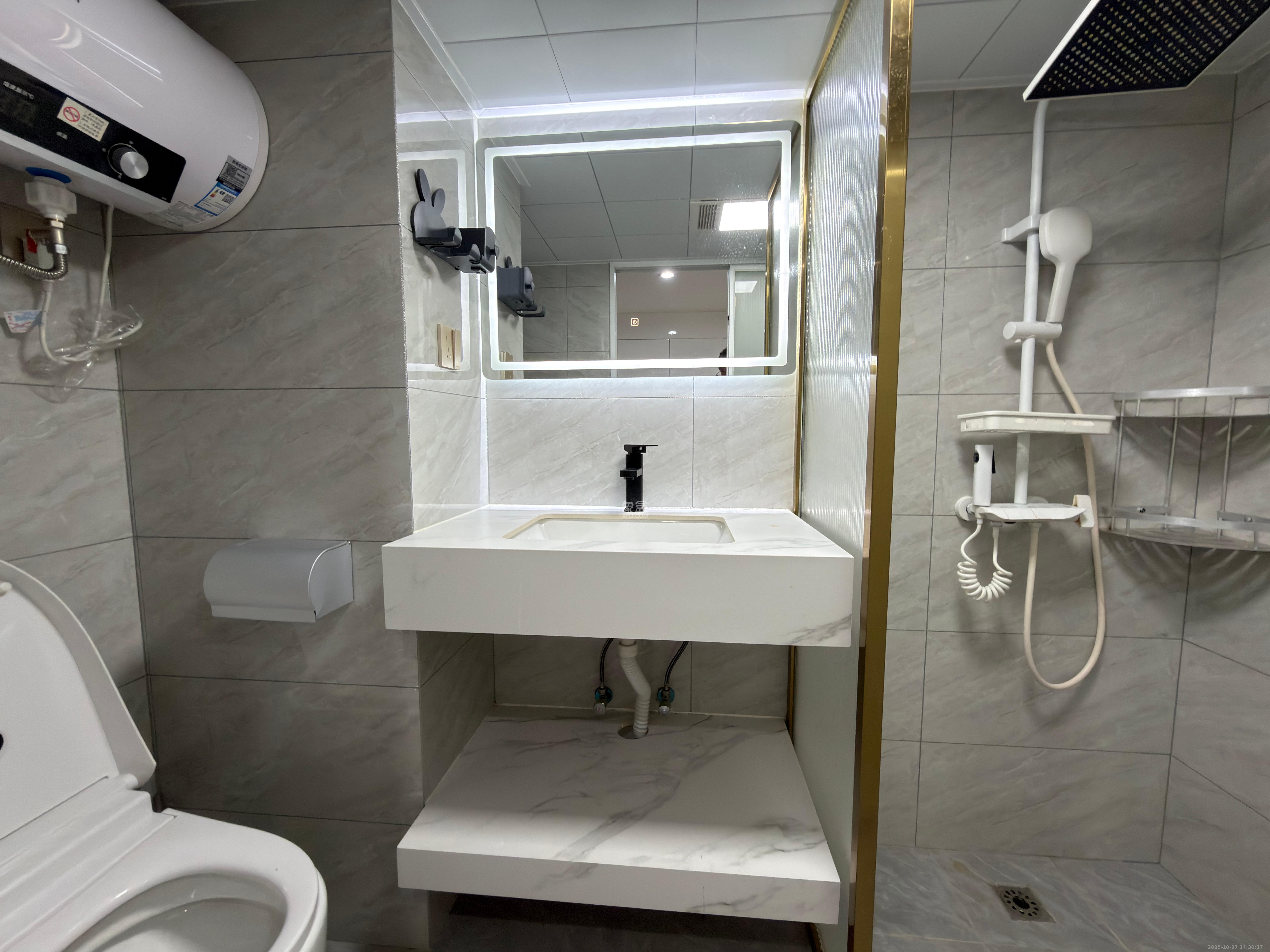 时代MOMA云PARK  2室1厅1卫    2700.0元/月 时代MOMA云PARK  2室1厅1卫    2700.0元/月室内图