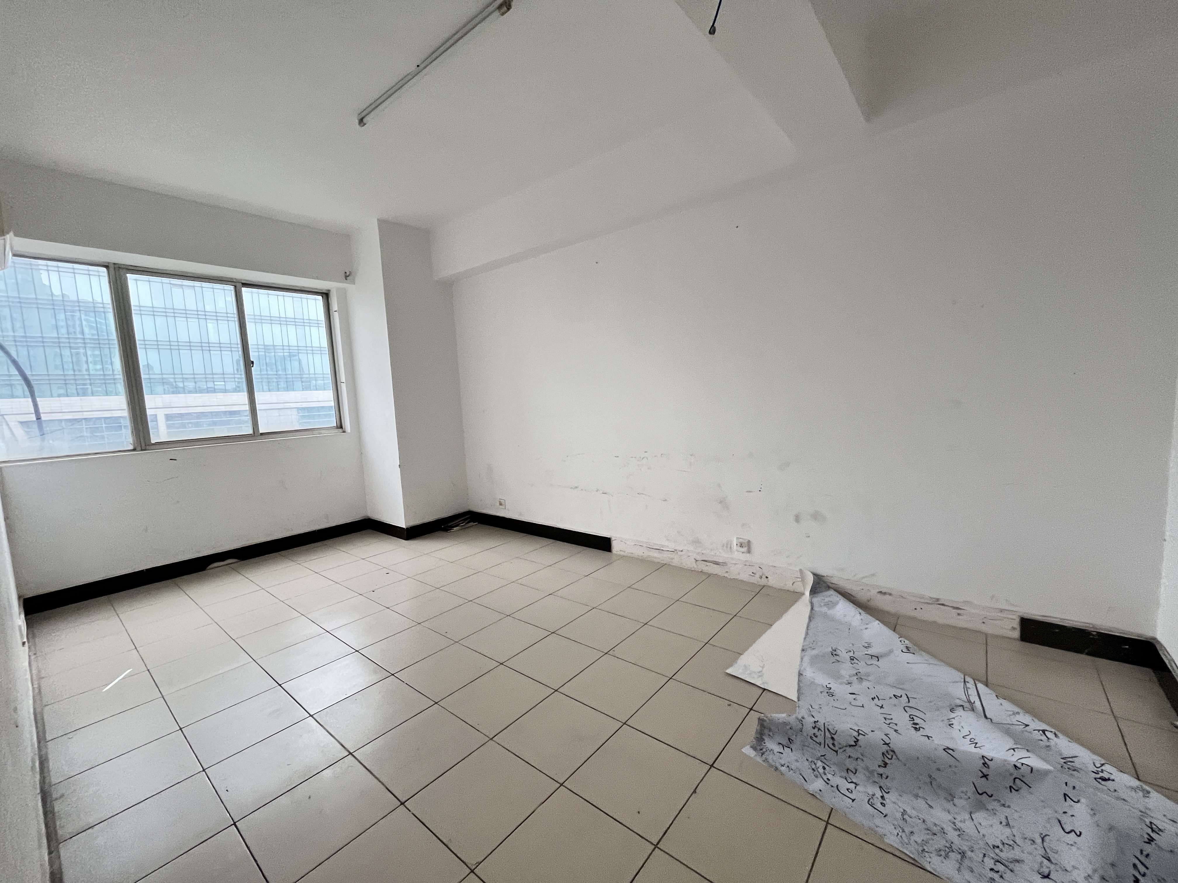 世贸中心  3室2厅2卫    3200.0元/月 世贸中心  3室2厅2卫    3200.0元/月室内图