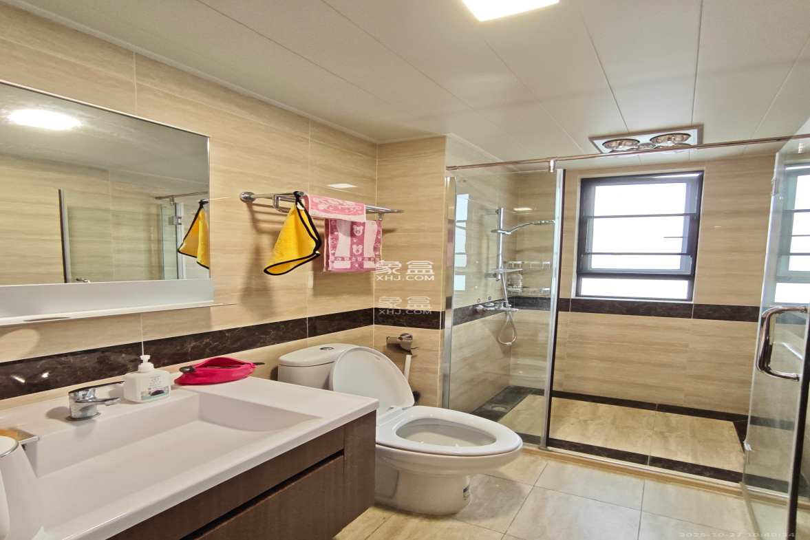 万科里金域国际  3室2厅2卫    3500.0元/月 万科里金域国际  3室2厅2卫    3500.0元/月室内图