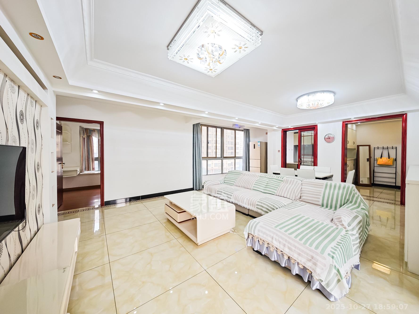 钱隆世家  3室2厅2卫    92.8万 钱隆世家  3室2厅2卫    92.8万客厅