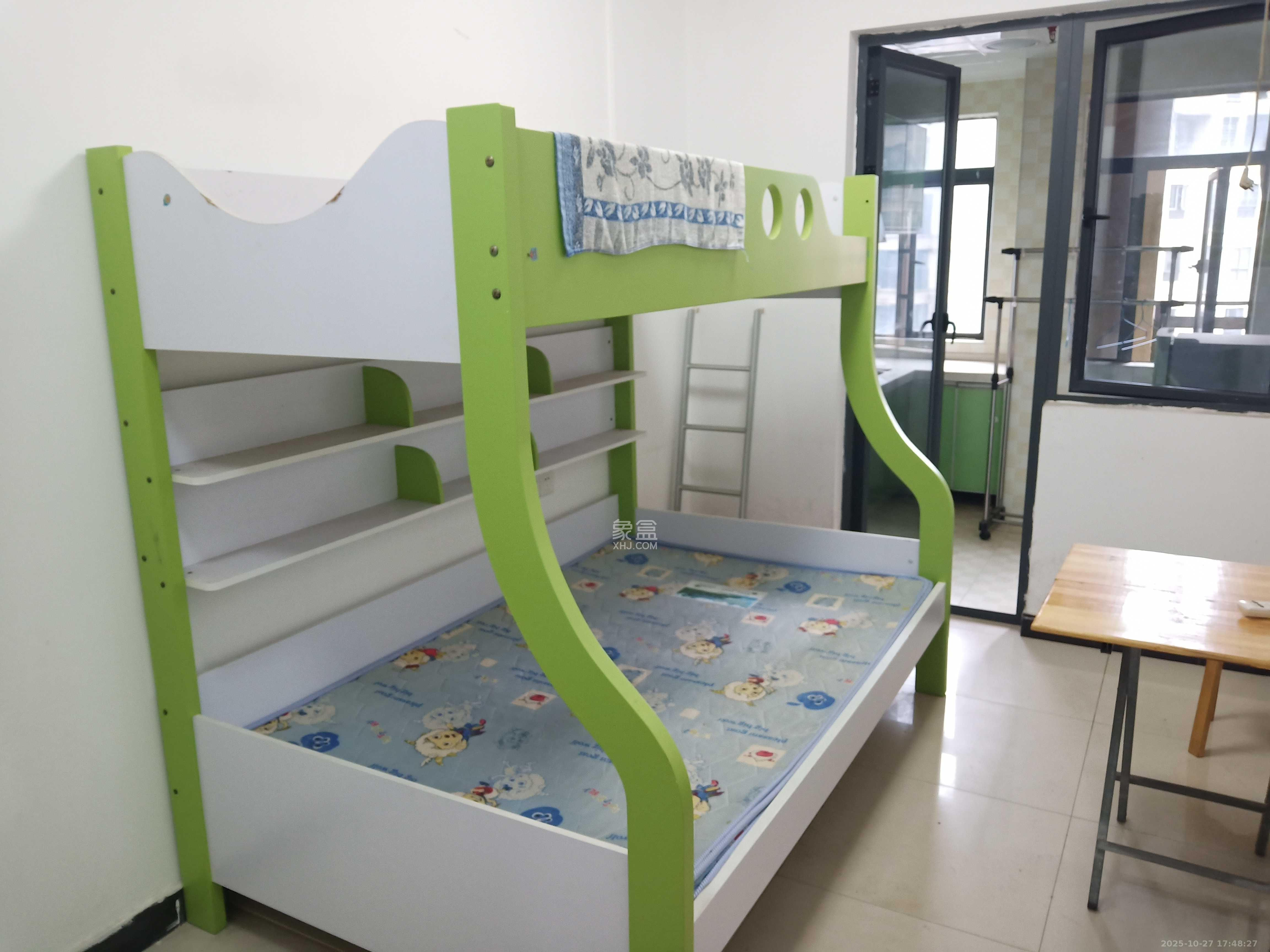 保利麓谷林语I区  1室1厅1卫    1000.0元/月 保利麓谷林语I区  1室1厅1卫    1000.0元/月