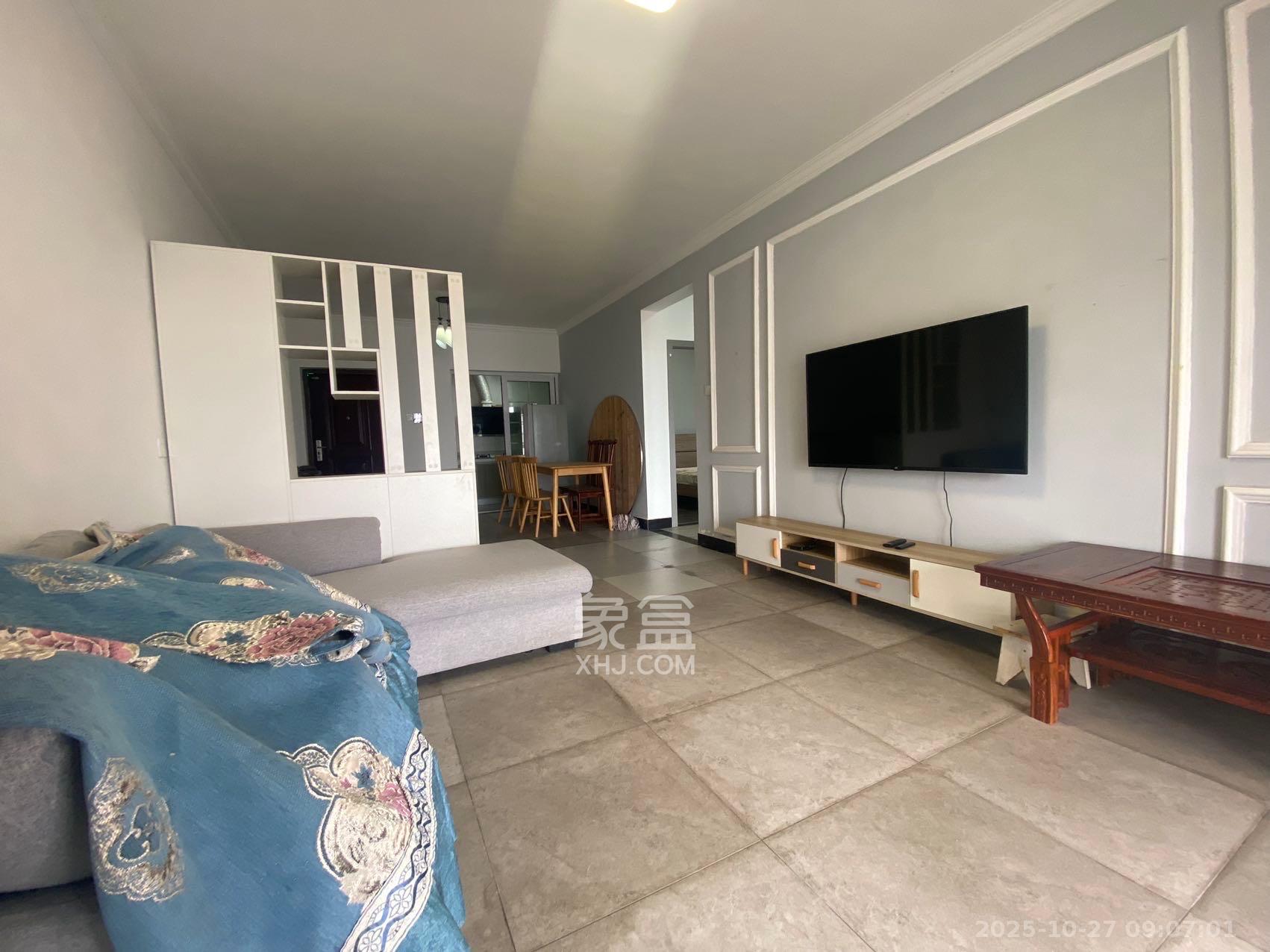 星城春晓  2室2厅1卫    1600.0元/月 星城春晓  2室2厅1卫    1600.0元/月室内图