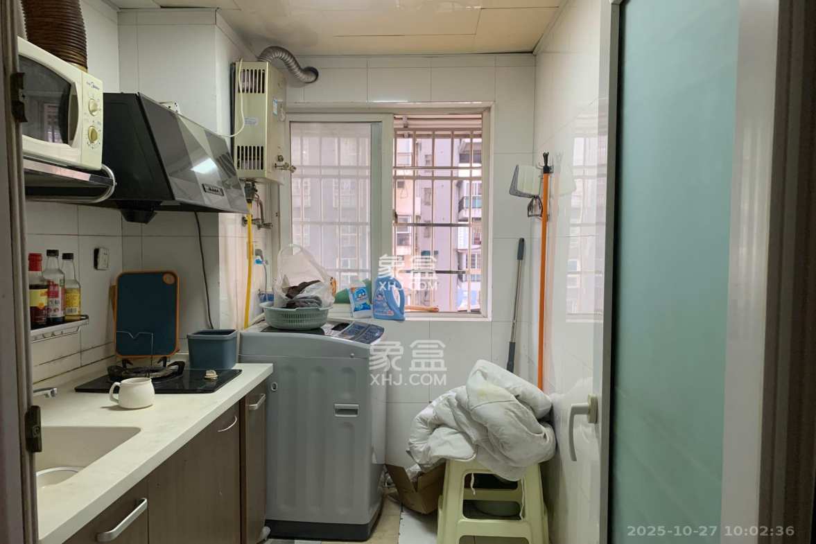 谋房博客(博客天街)  1室1厅1卫    1600.0元/月 谋房博客(博客天街)  1室1厅1卫    1600.0元/月室内图