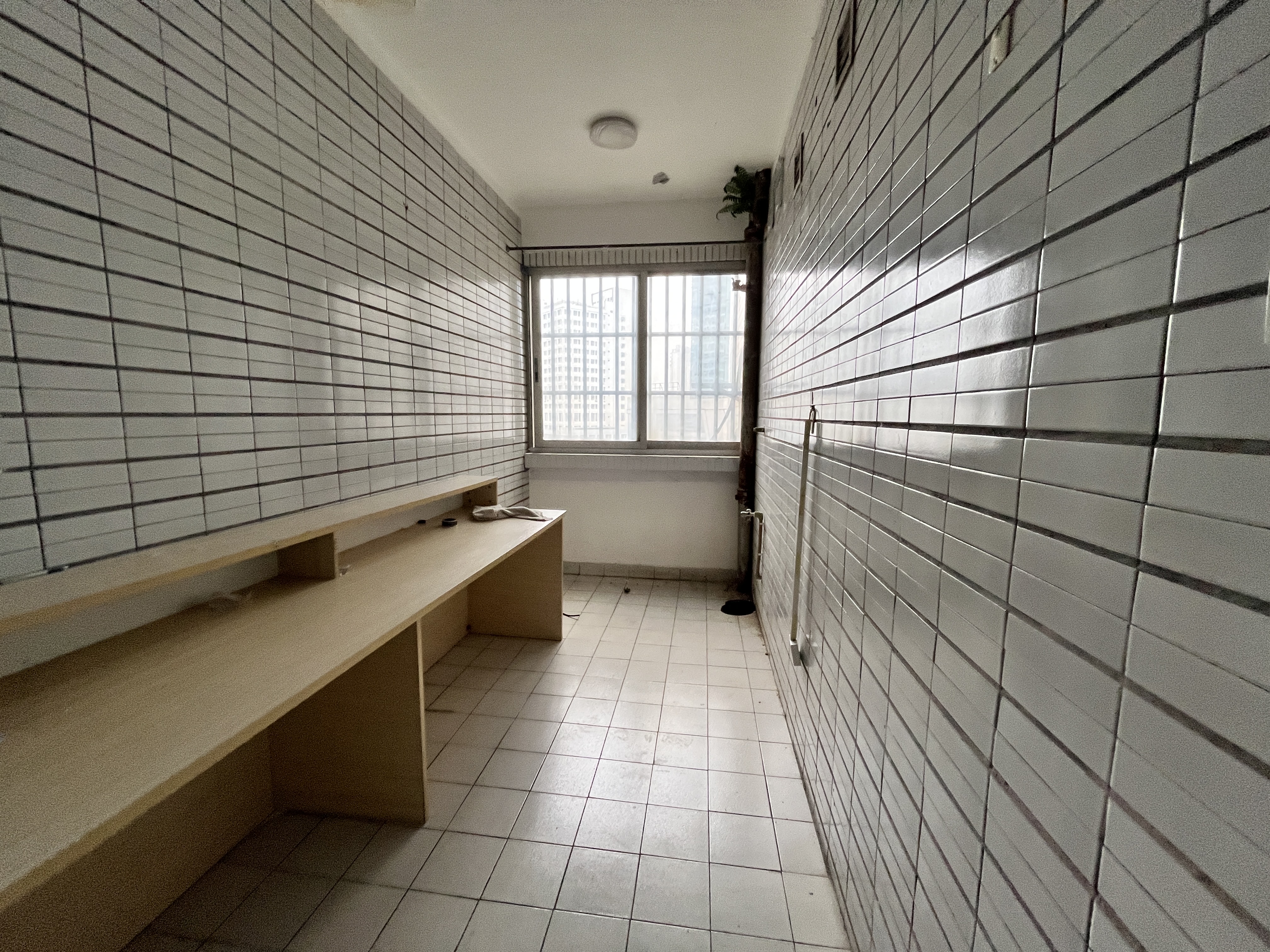 世贸中心  3室2厅2卫    3200.0元/月 世贸中心  3室2厅2卫    3200.0元/月室内图