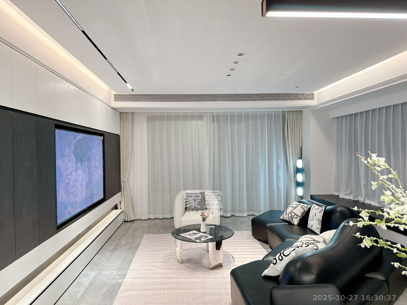 越秀湘江星汇城三期  4室2厅3卫    6800.0元/月 越秀湘江星汇城三期  4室2厅3卫    6800.0元/月室内图