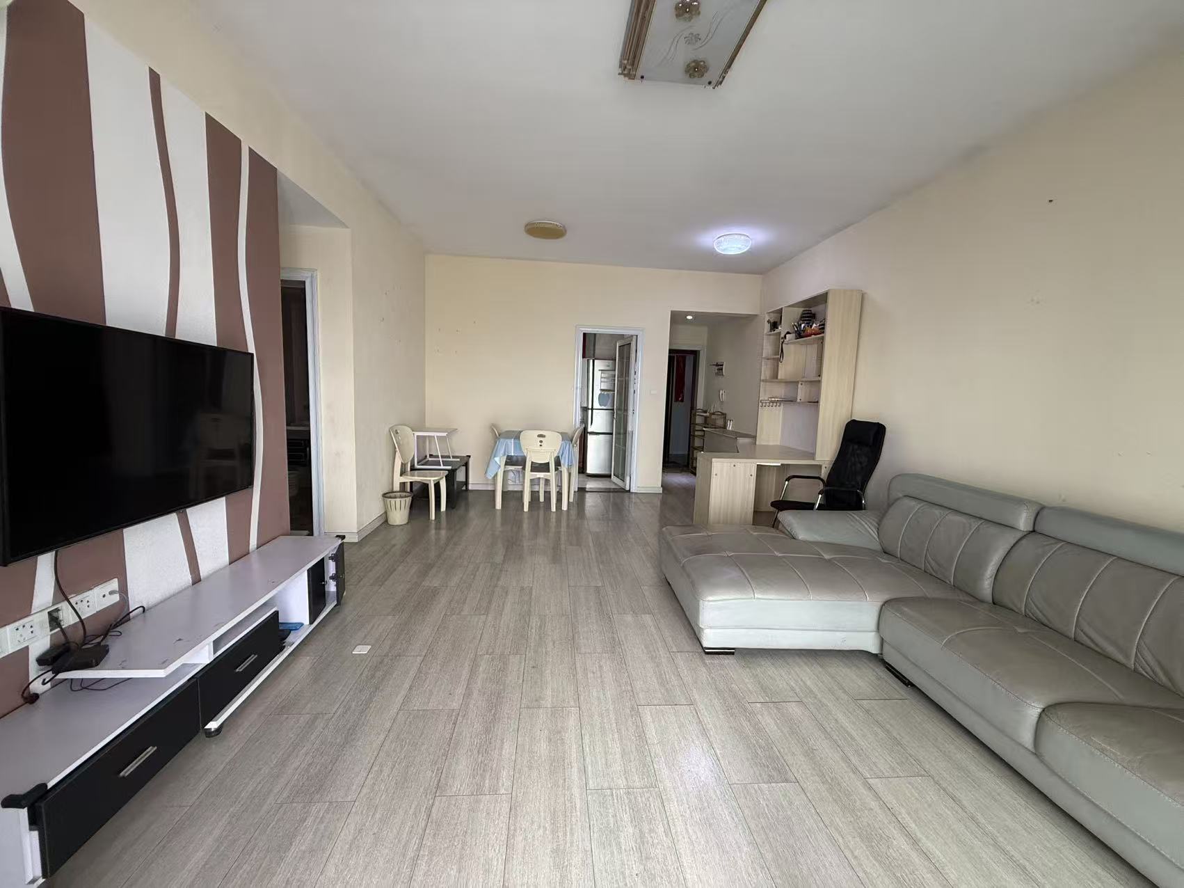 学府花园（文苑瑞景）  3室2厅1卫    1500.0元/月室内图