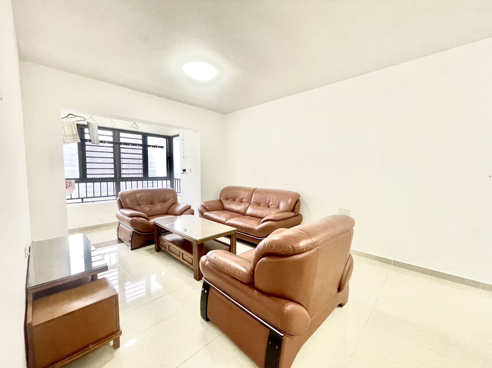 坡巷雅苑  3室2厅1卫    2800.0元/月室内图