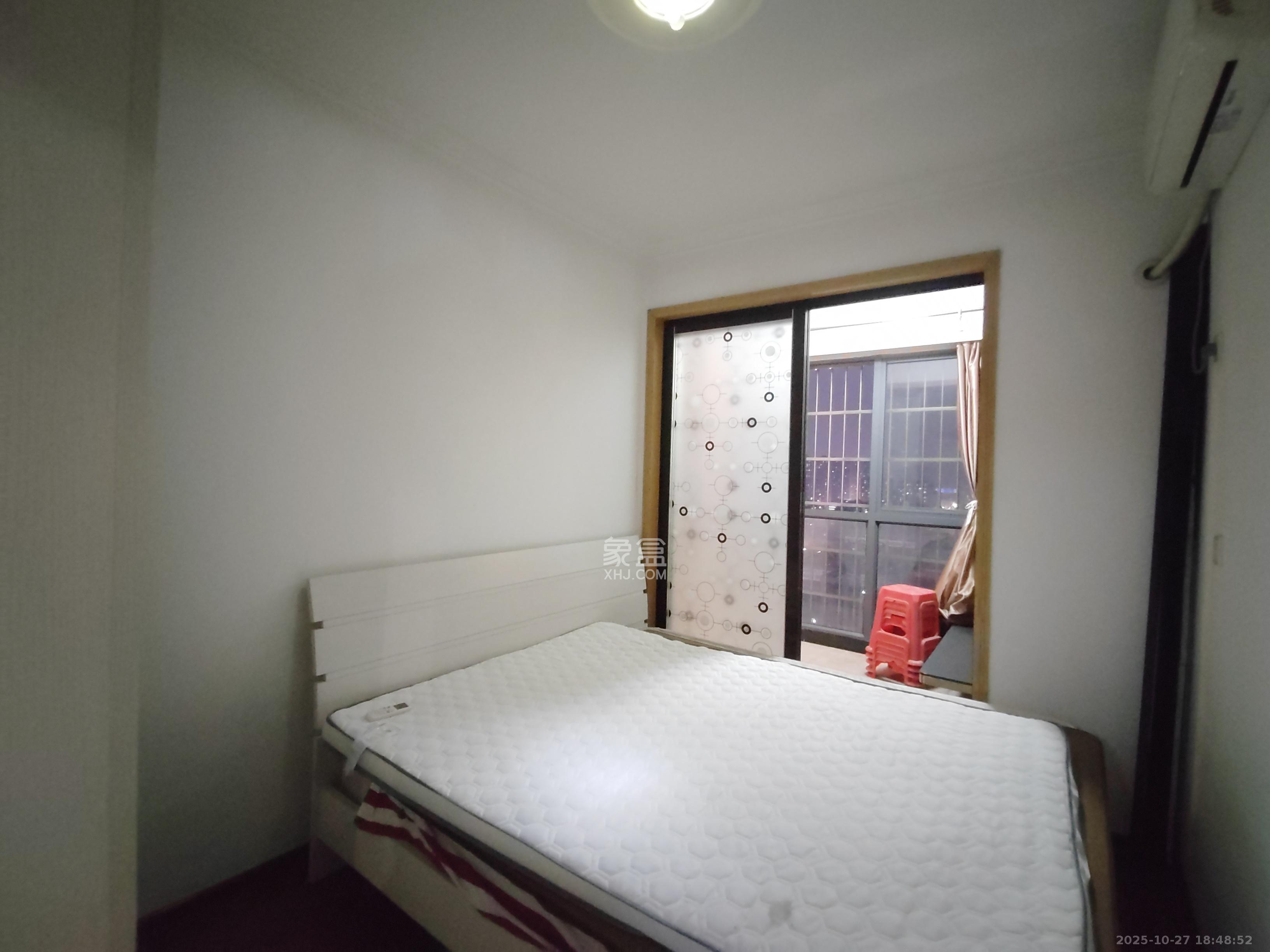 望兴嘉年华(望兴新苑)  2室2厅1卫    2300.0元/月 望兴嘉年华(望兴新苑)  2室2厅1卫    2300.0元/月室内图