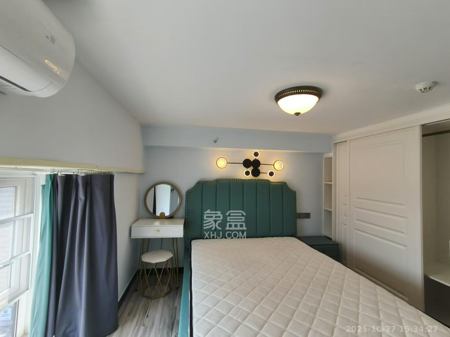 芙蓉万国城MOMA（卓越汇富苑）  1室1厅1卫    2400.0元/月室内图